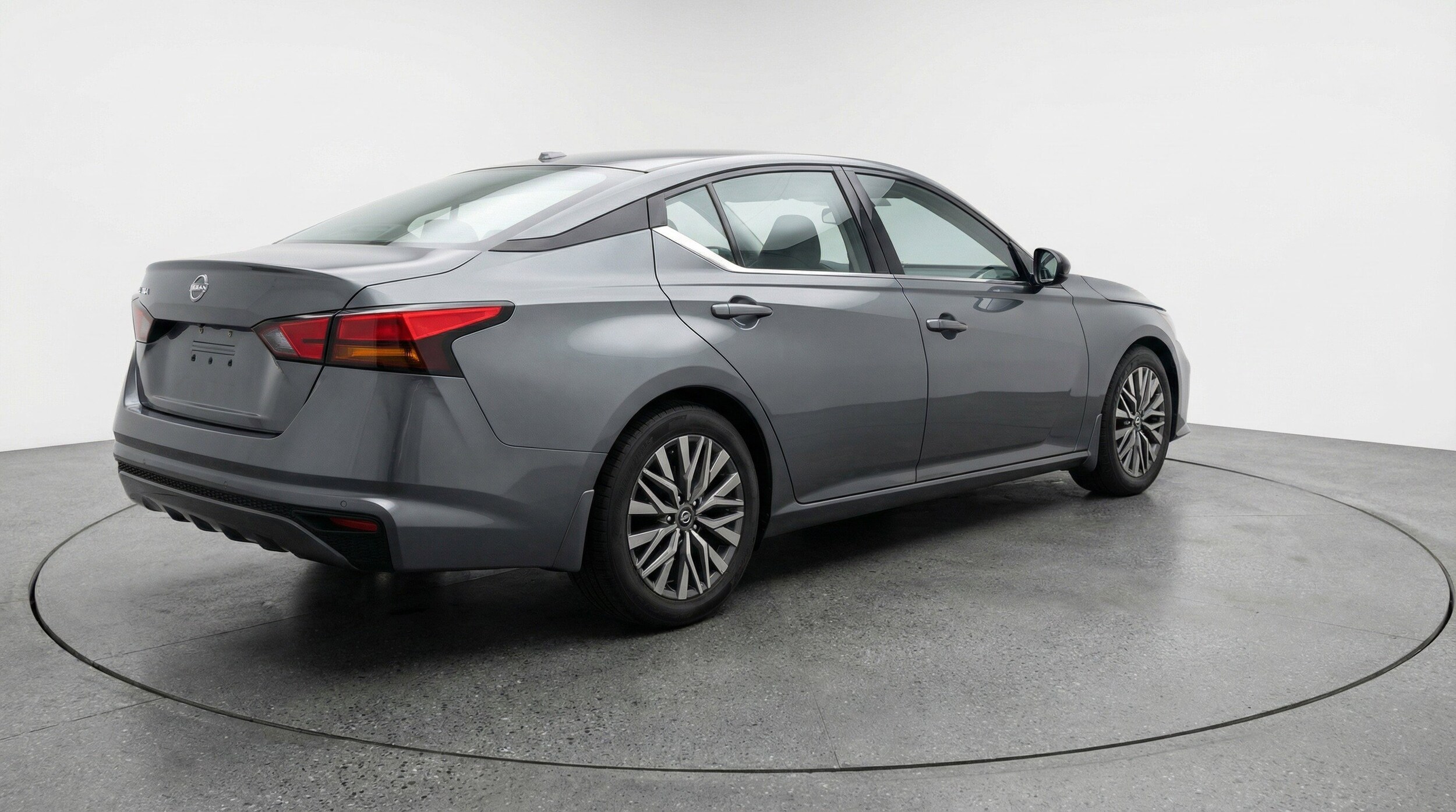 Thumbnail: 2025 Nissan Altima - 9