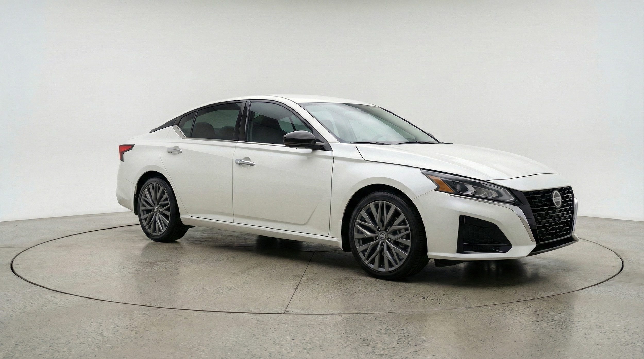 Thumbnail: 2025 Nissan Altima - 1