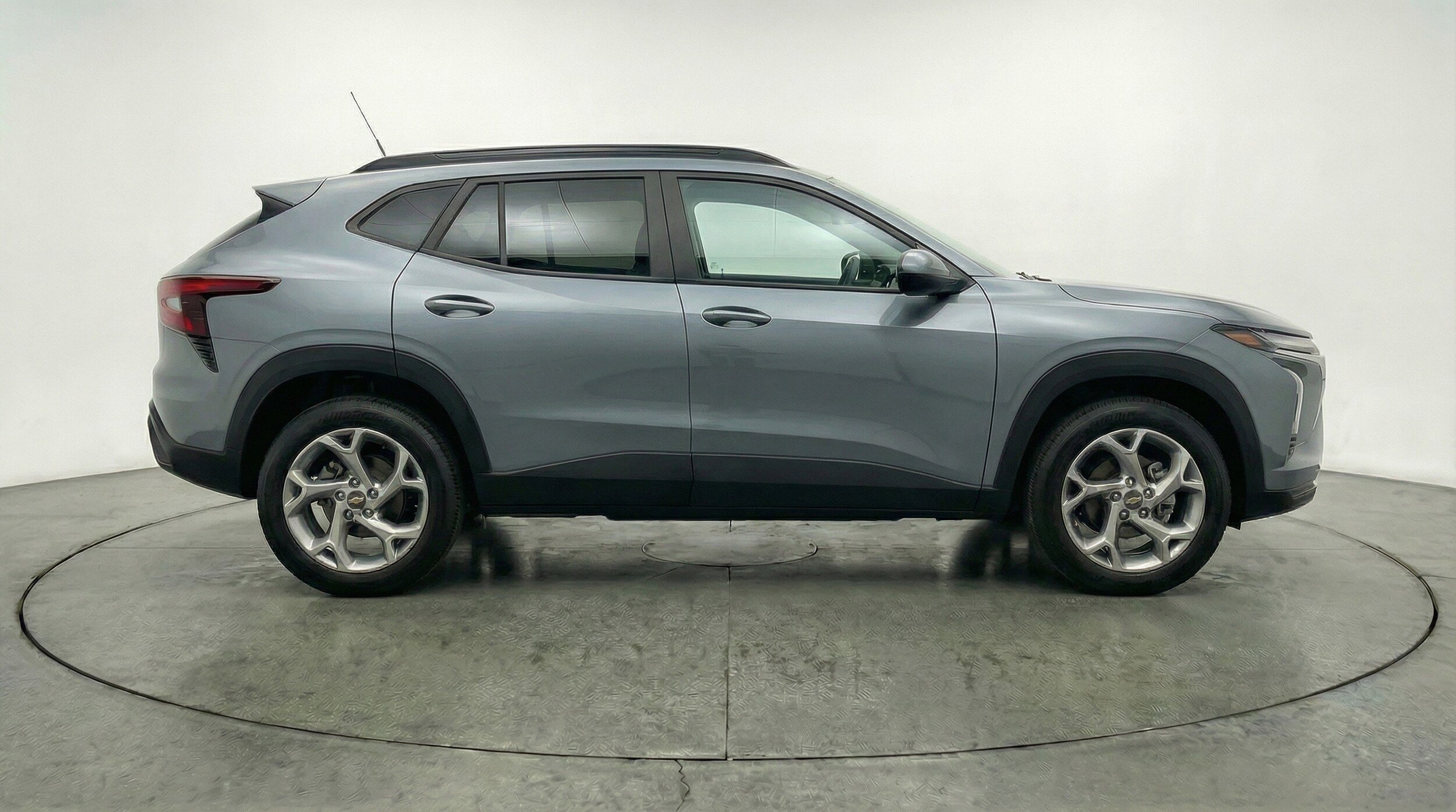 Thumbnail: 2025 Chevrolet Trax - 11