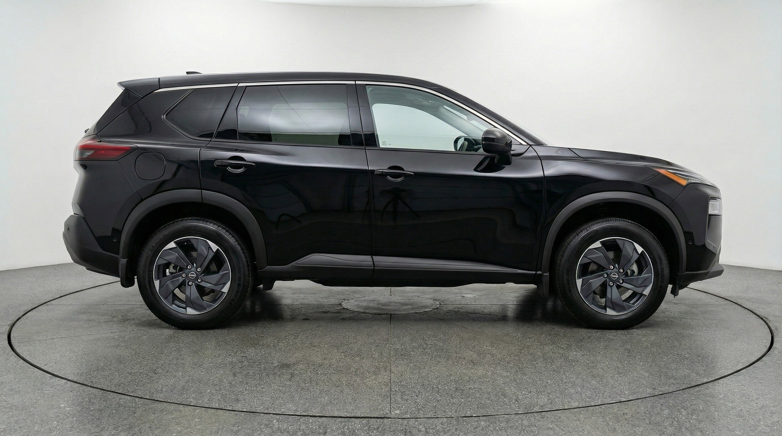 Thumbnail: 2025 Nissan Rogue - 11