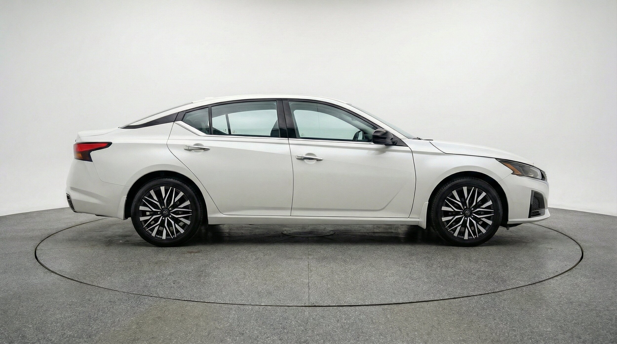 Thumbnail: 2025 Nissan Altima - 11