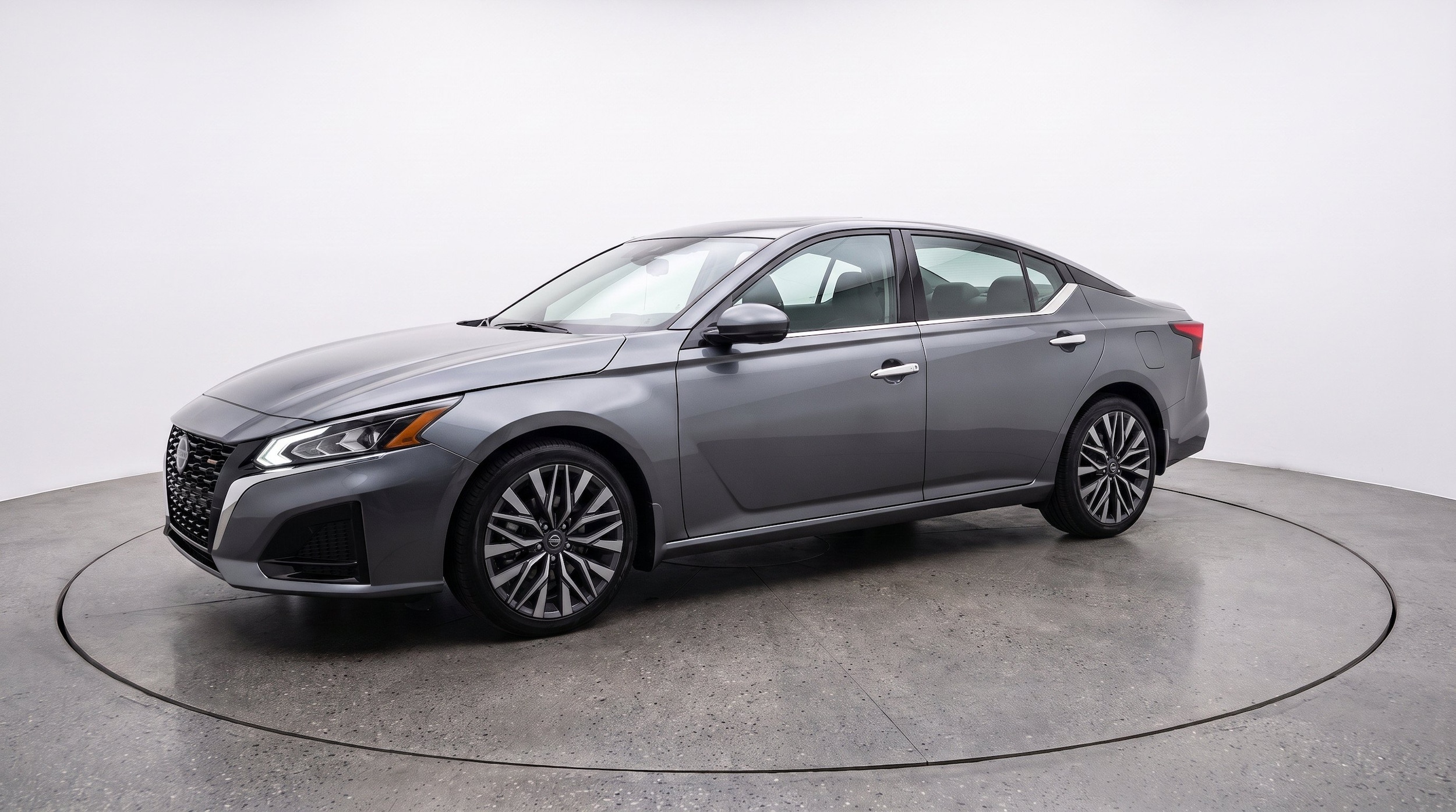 Thumbnail: 2025 Nissan Altima - 3
