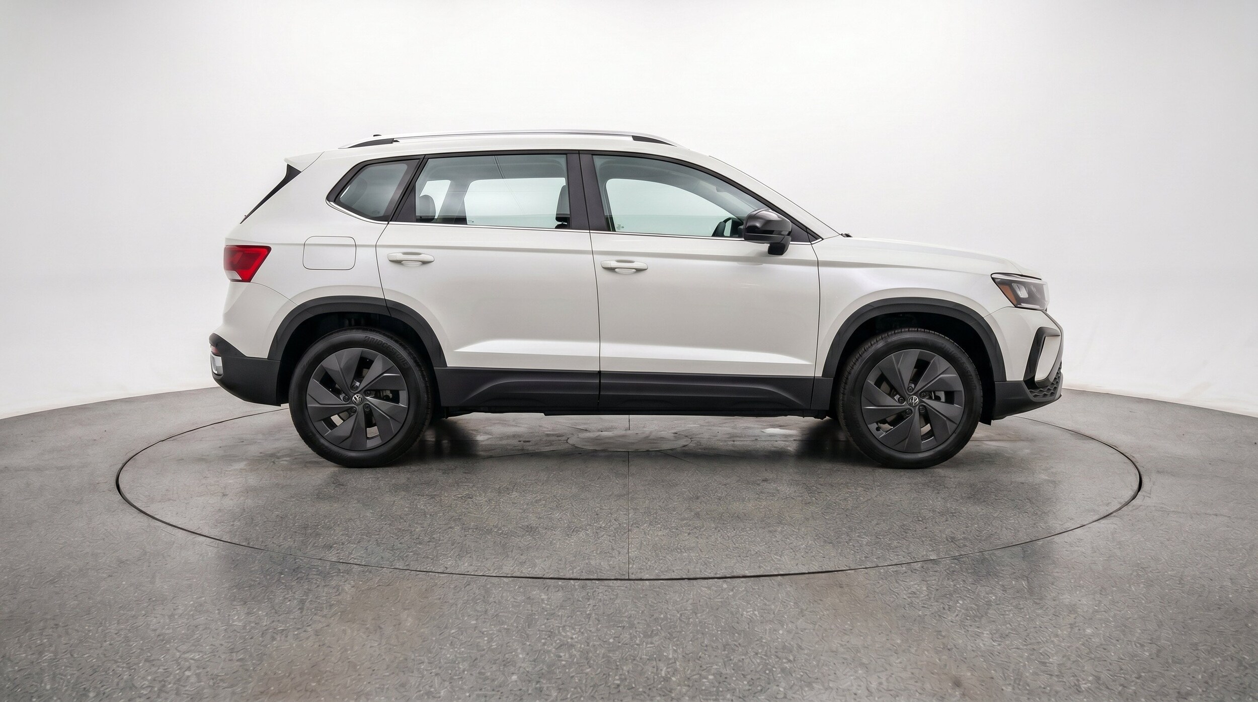 Thumbnail: 2026 Volkswagen Taos - 11