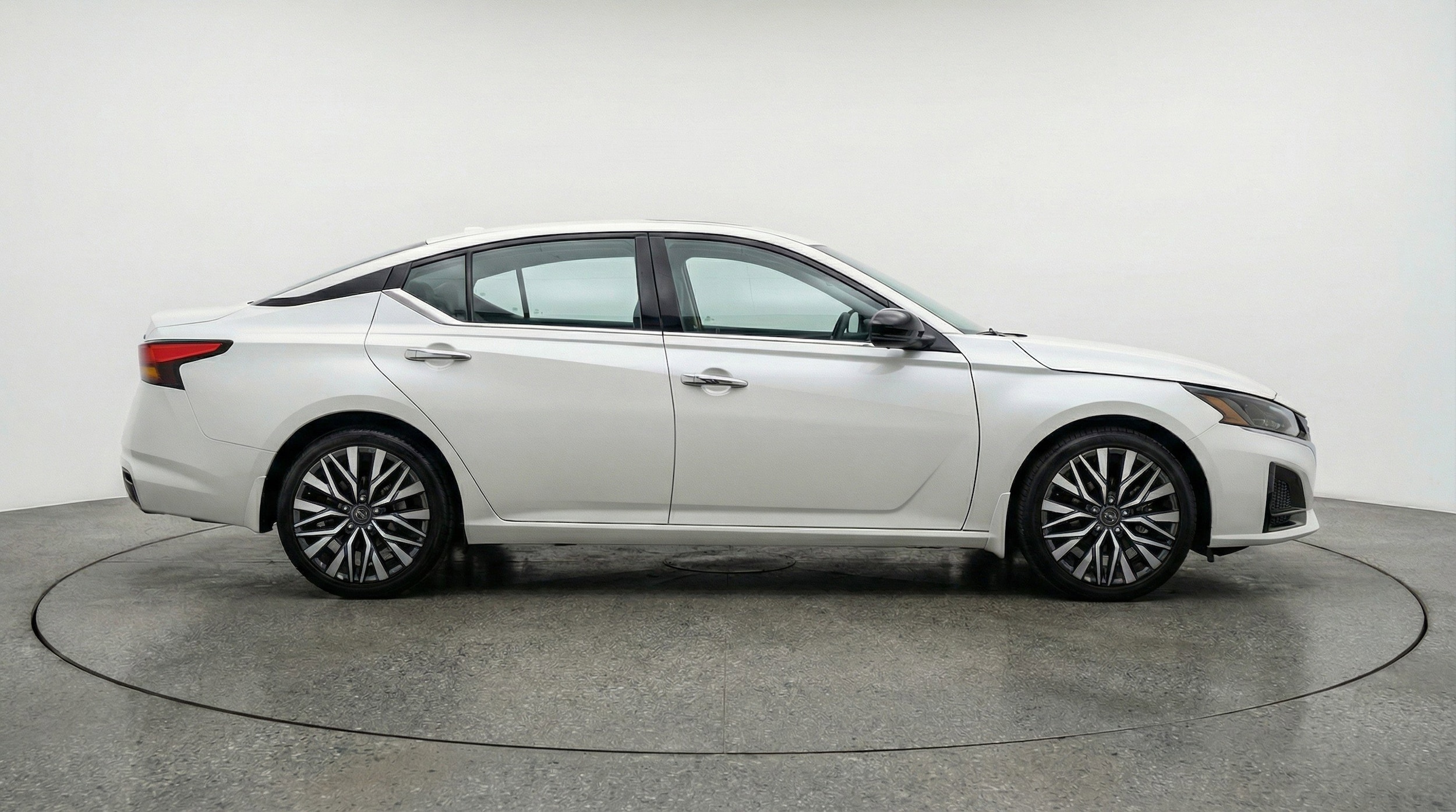 Thumbnail: 2025 Nissan Altima - 11