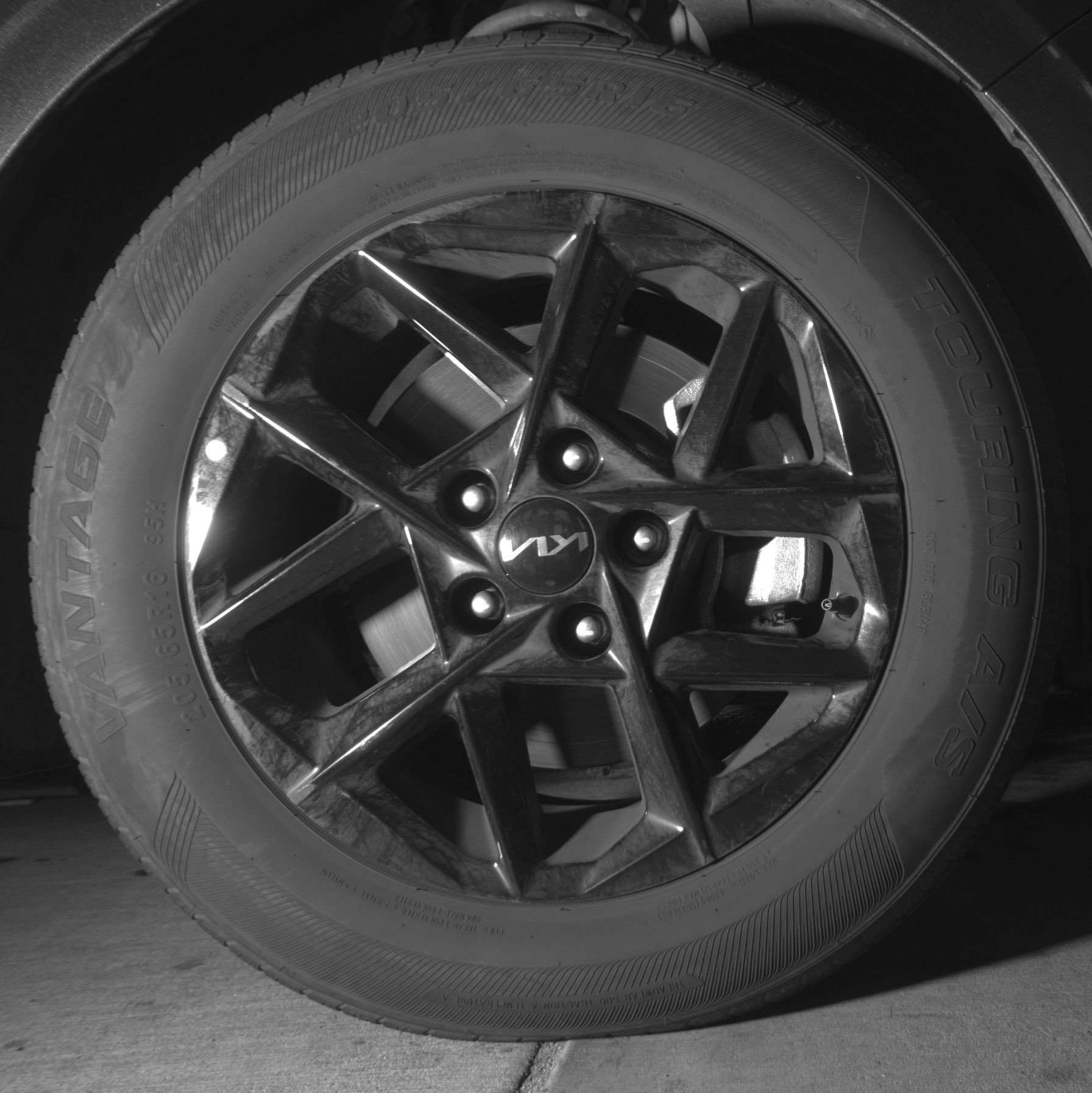 Thumbnail: 2025 Kia K5 - 13