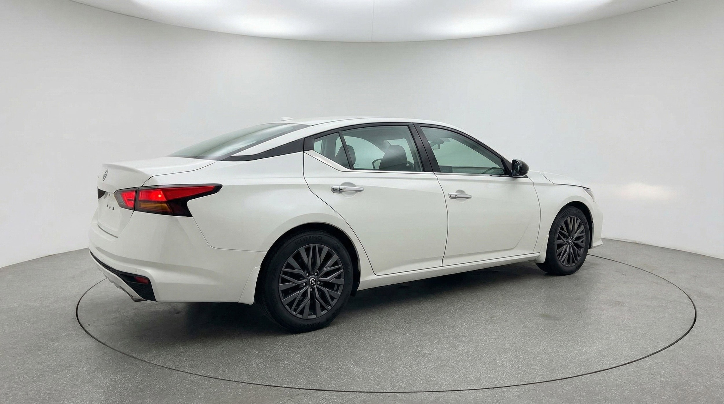 Thumbnail: 2025 Nissan Altima - 9