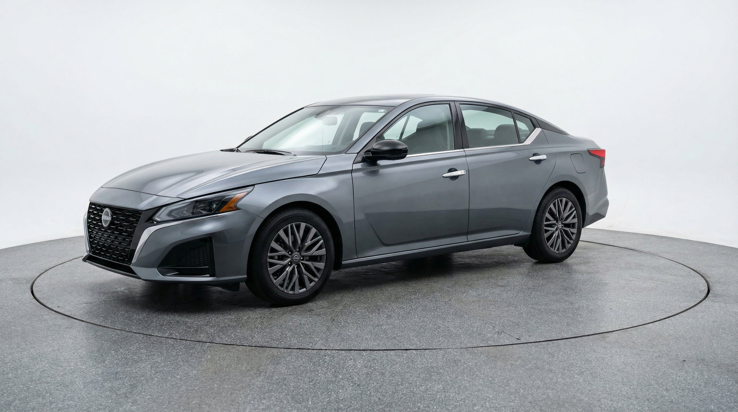 Thumbnail: 2025 Nissan Altima - 3