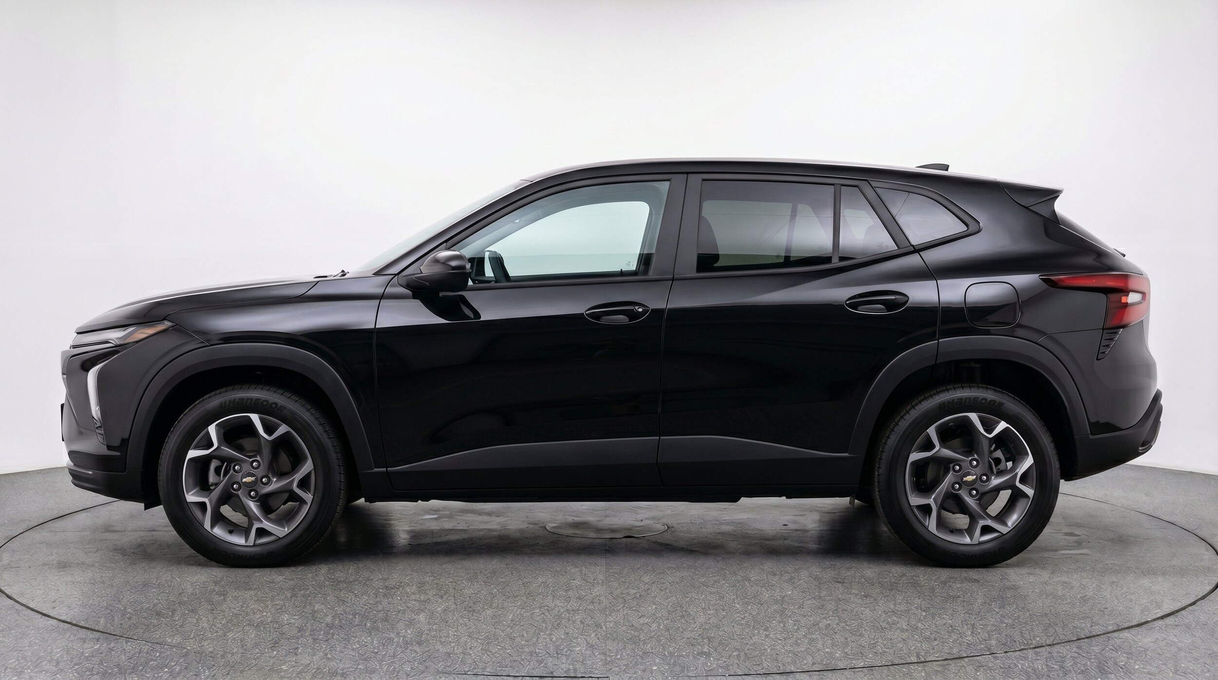 Thumbnail: 2025 Chevrolet Trax - 5