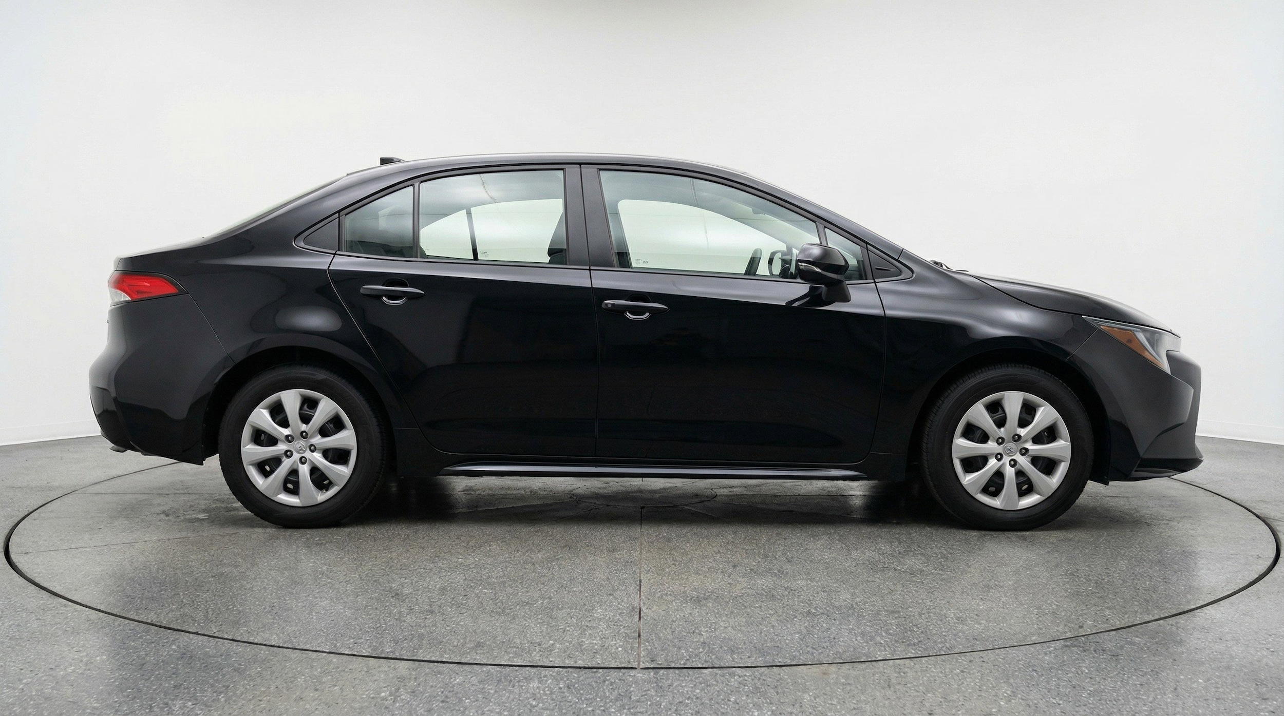 Thumbnail: 2025 Toyota Corolla - 11
