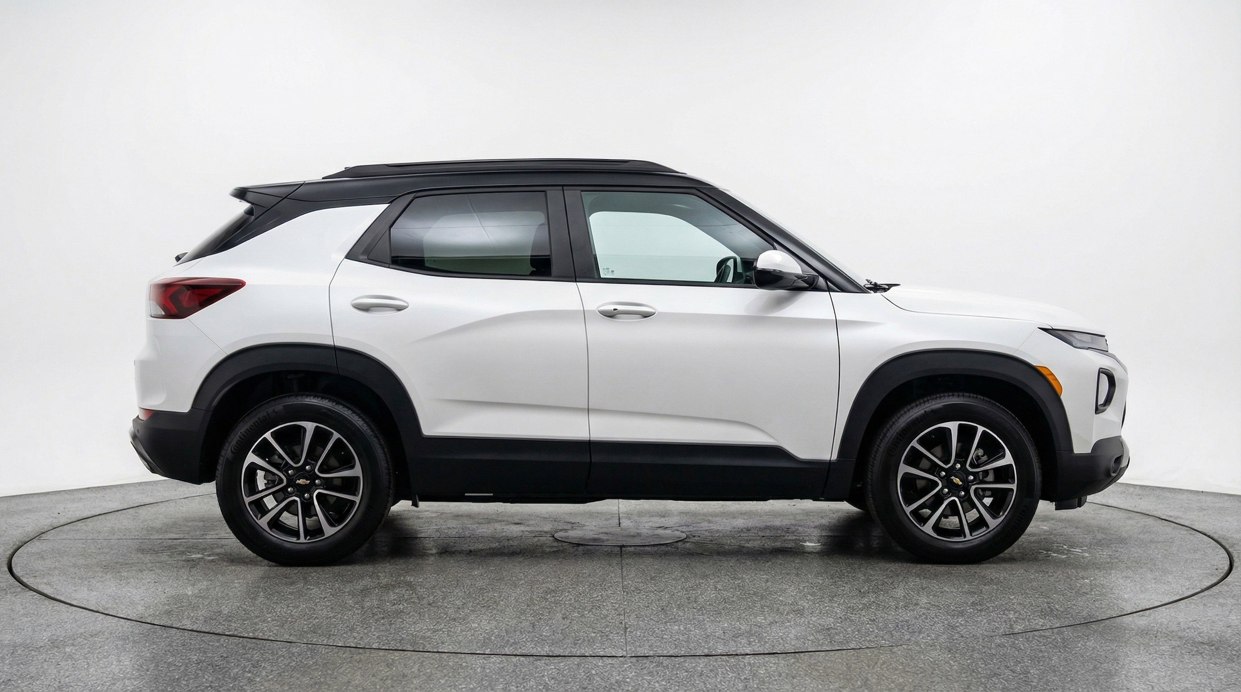 Thumbnail: 2025 Chevrolet TrailBlazer - 11