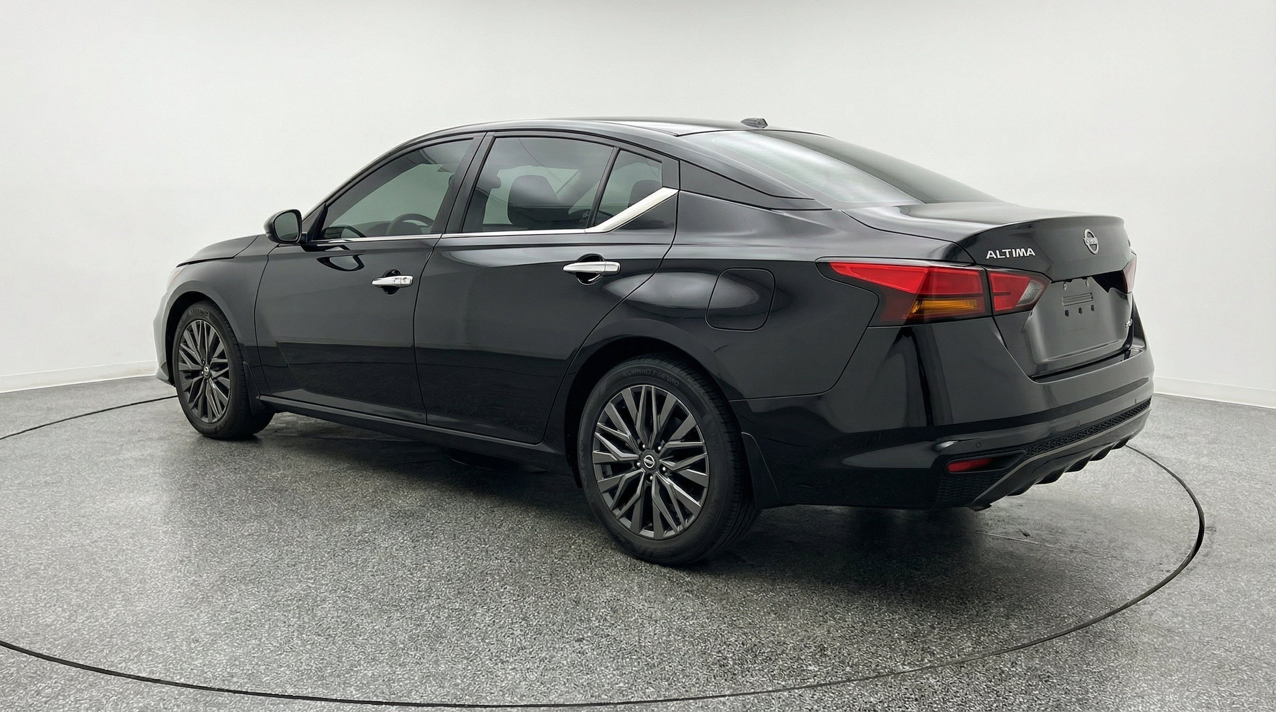 Thumbnail: 2025 Nissan Altima - 6