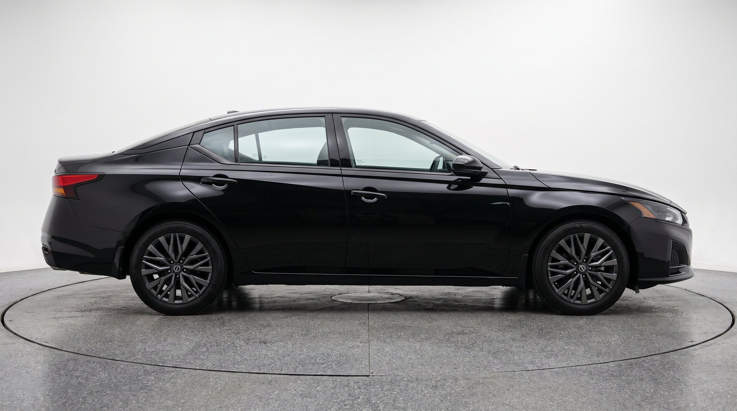 Thumbnail: 2025 Nissan Altima - 11