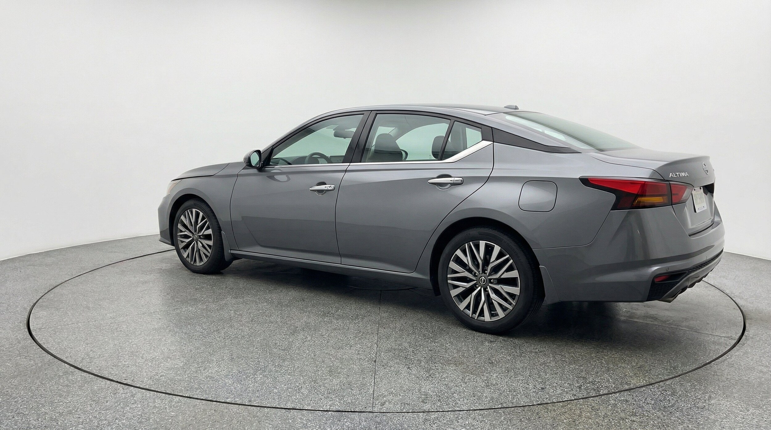 Thumbnail: 2025 Nissan Altima - 6