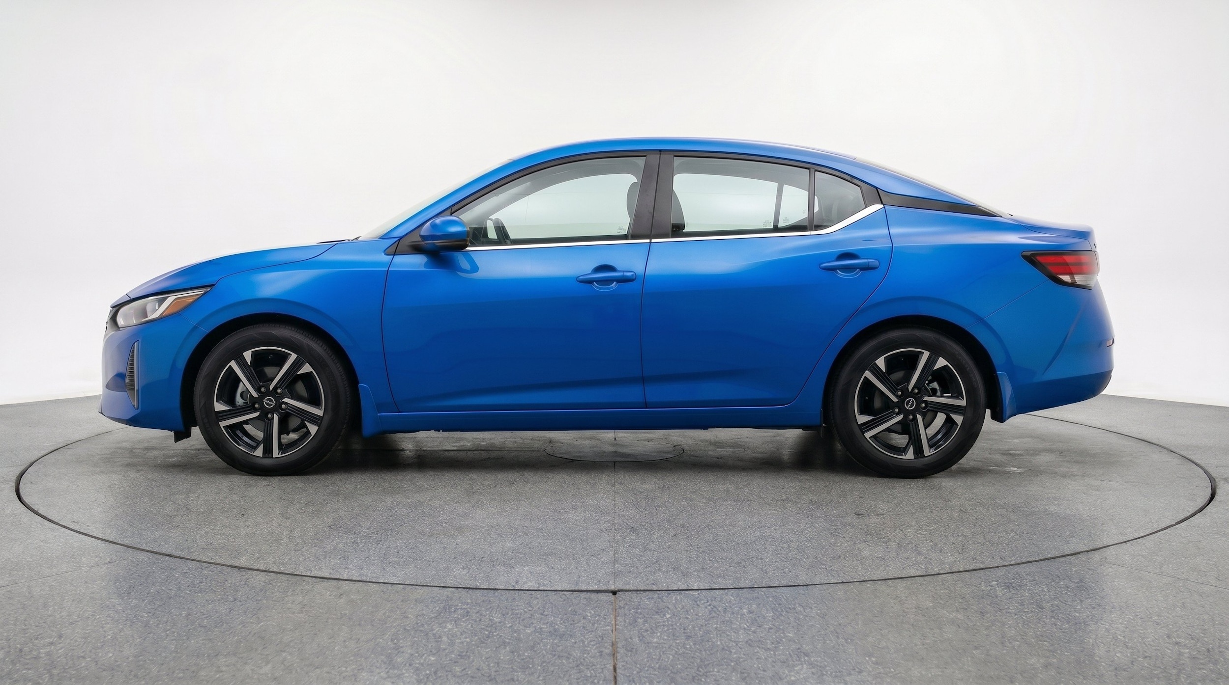 Thumbnail: 2025 Nissan Sentra - 5