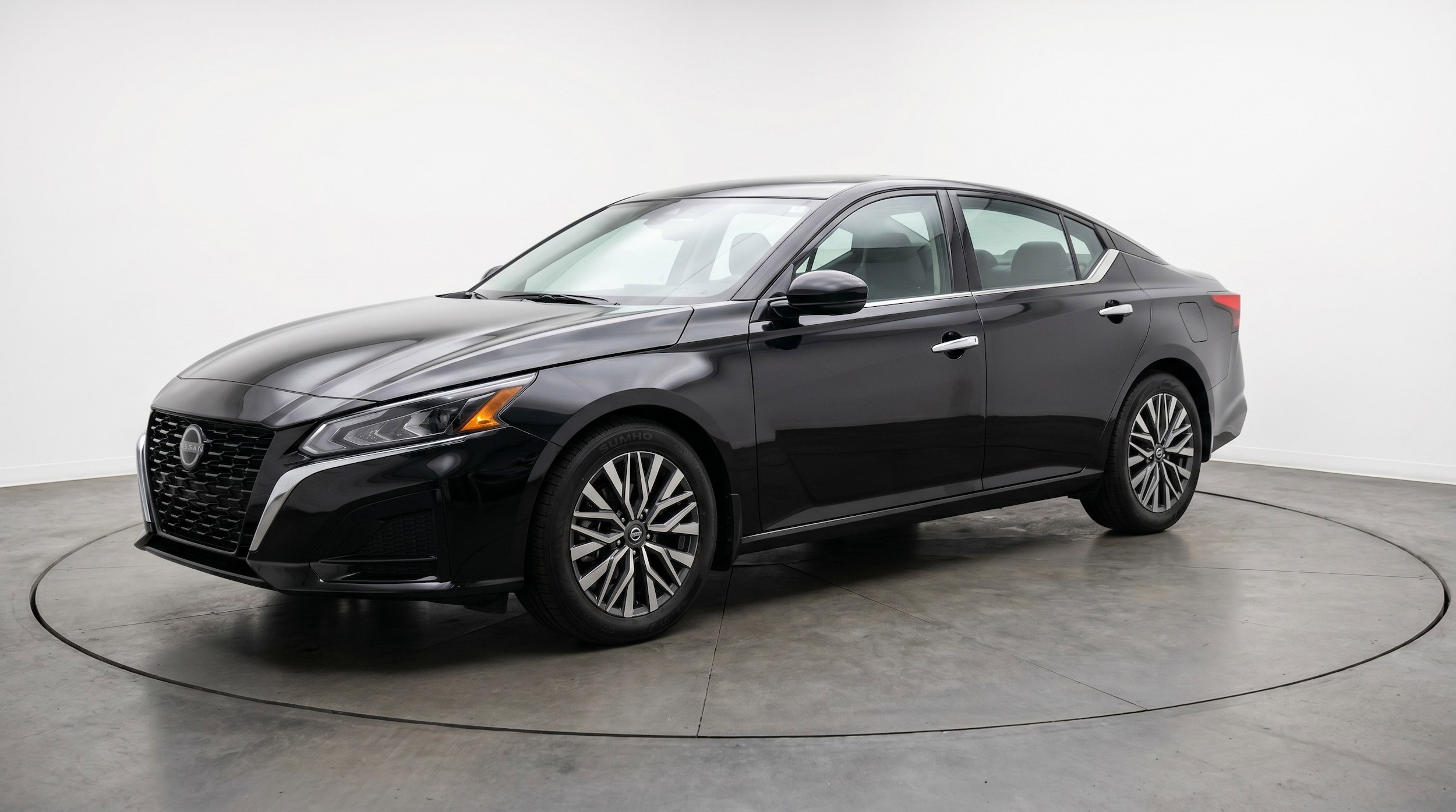 Thumbnail: 2025 Nissan Altima - 3