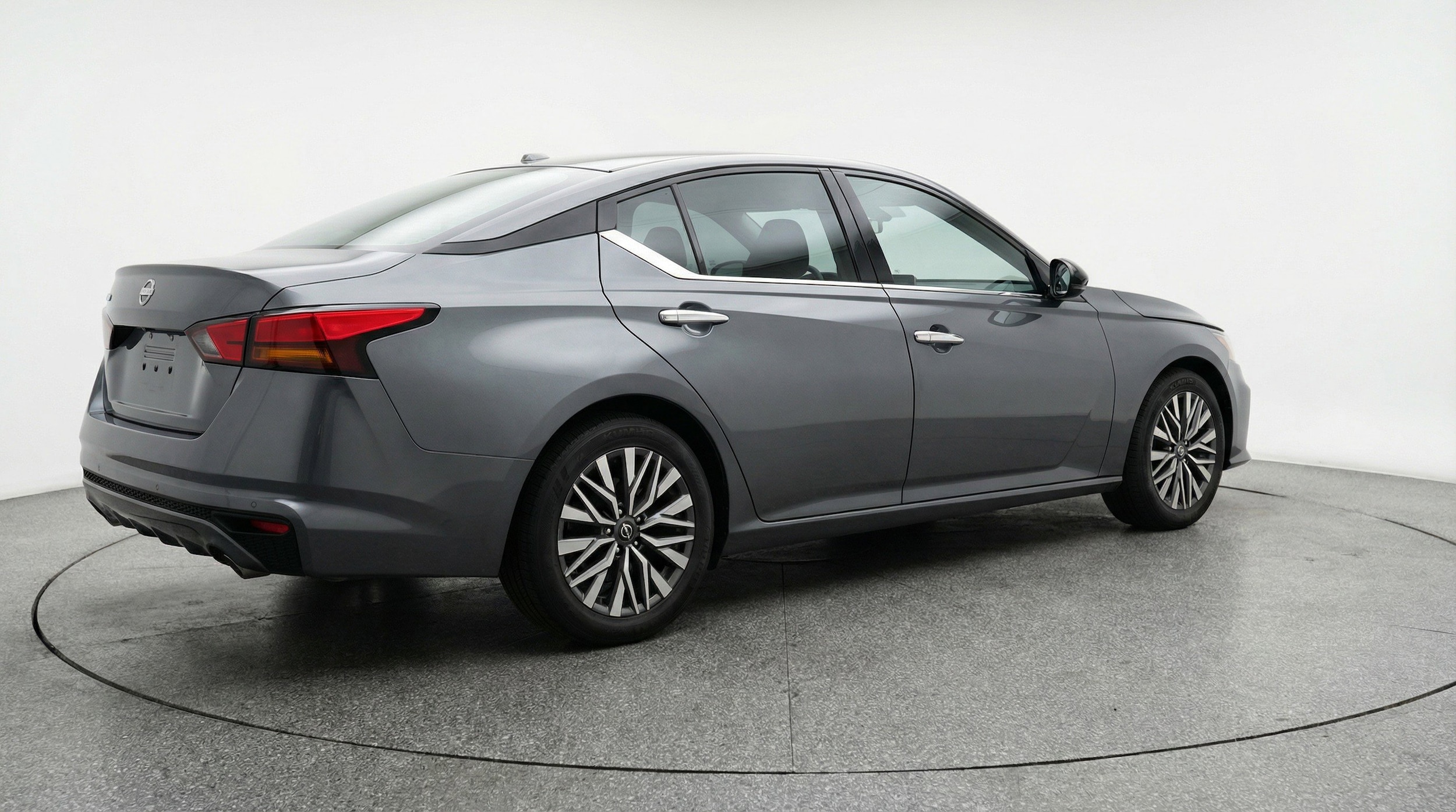 Thumbnail: 2025 Nissan Altima - 9