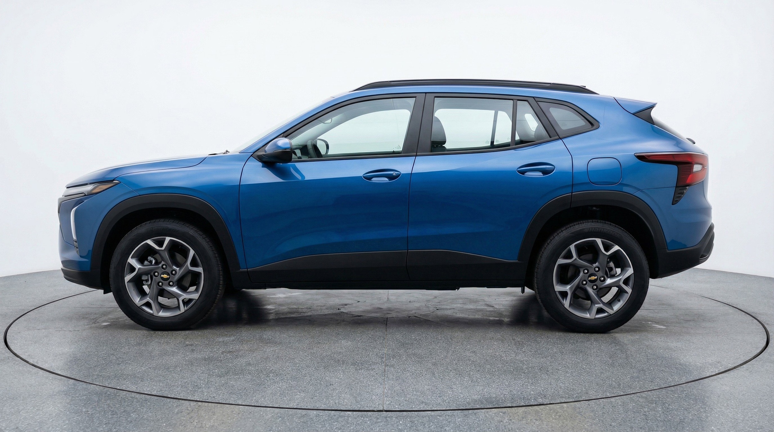 Thumbnail: 2025 Chevrolet Trax - 5