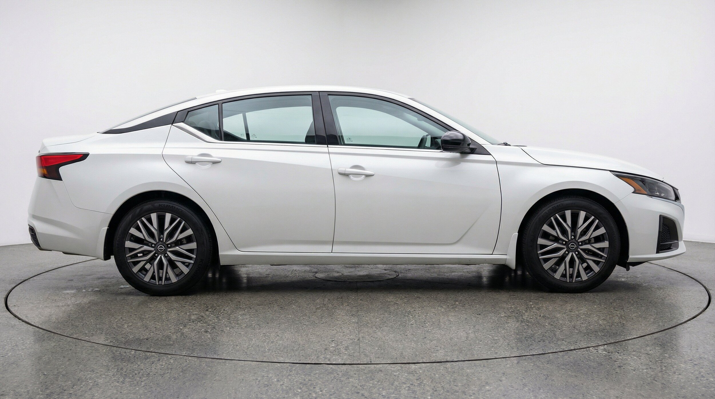 Thumbnail: 2025 Nissan Altima - 11