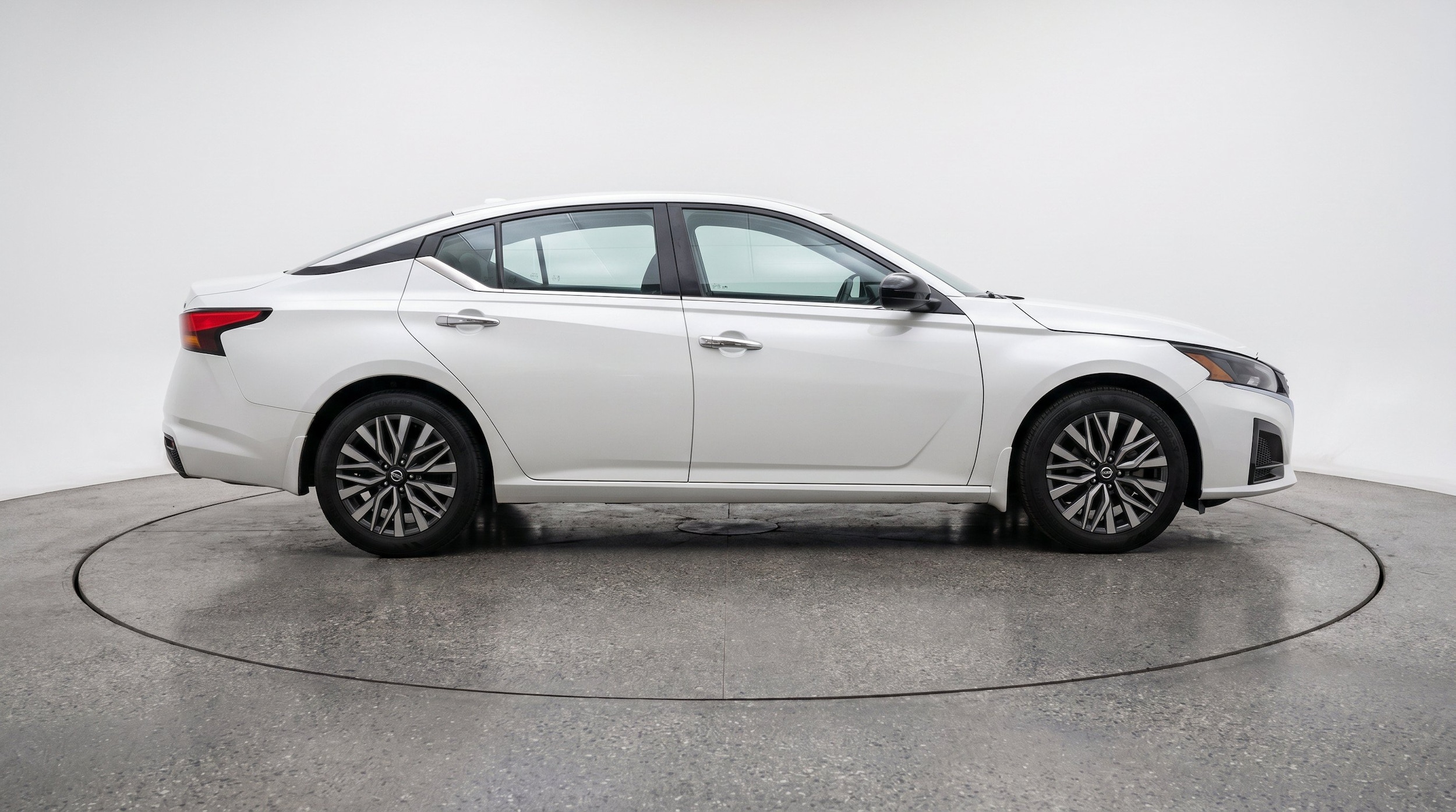 Thumbnail: 2025 Nissan Altima - 11