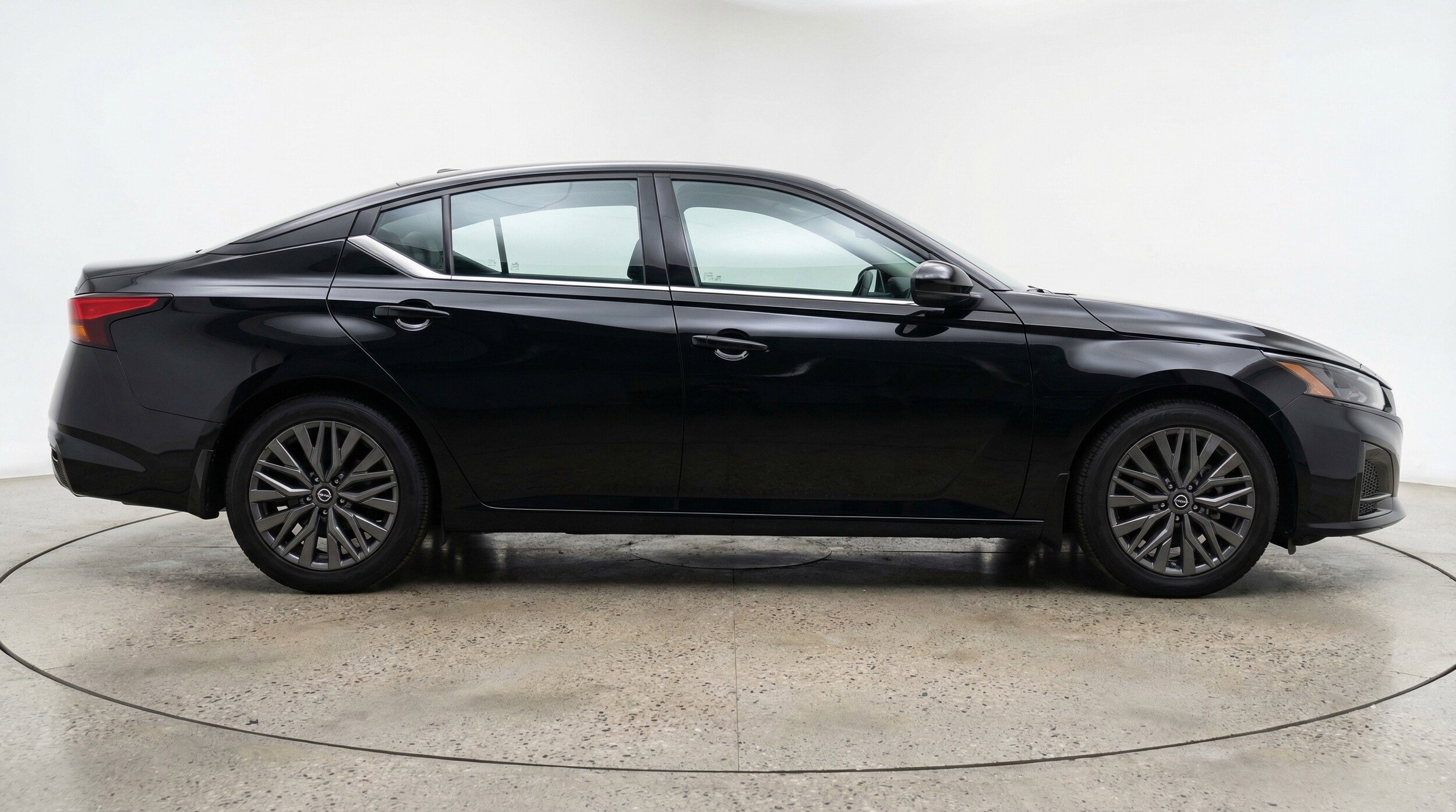 Thumbnail: 2025 Nissan Altima - 11