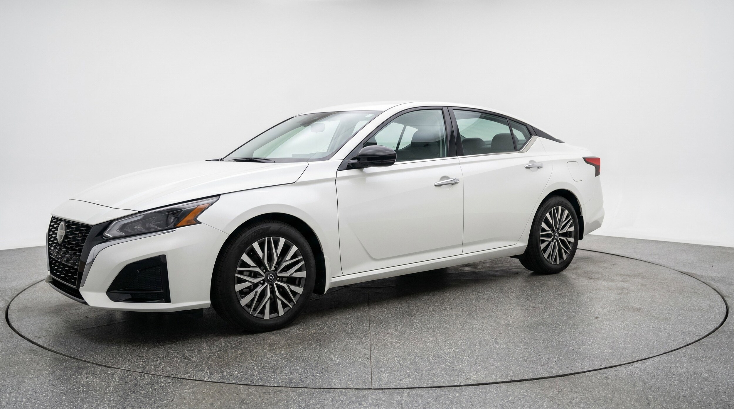 Thumbnail: 2025 Nissan Altima - 3