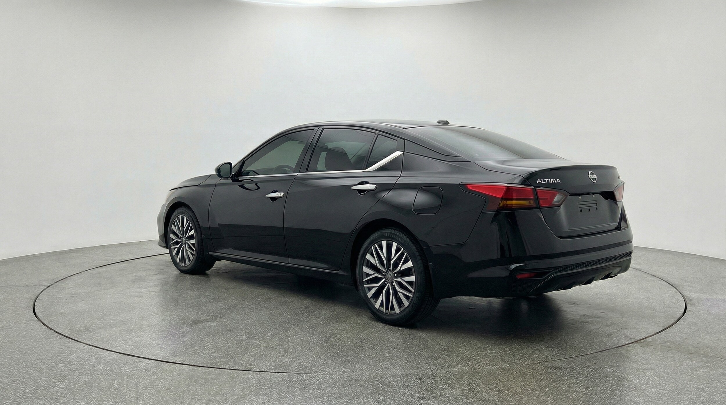 Thumbnail: 2025 Nissan Altima - 5