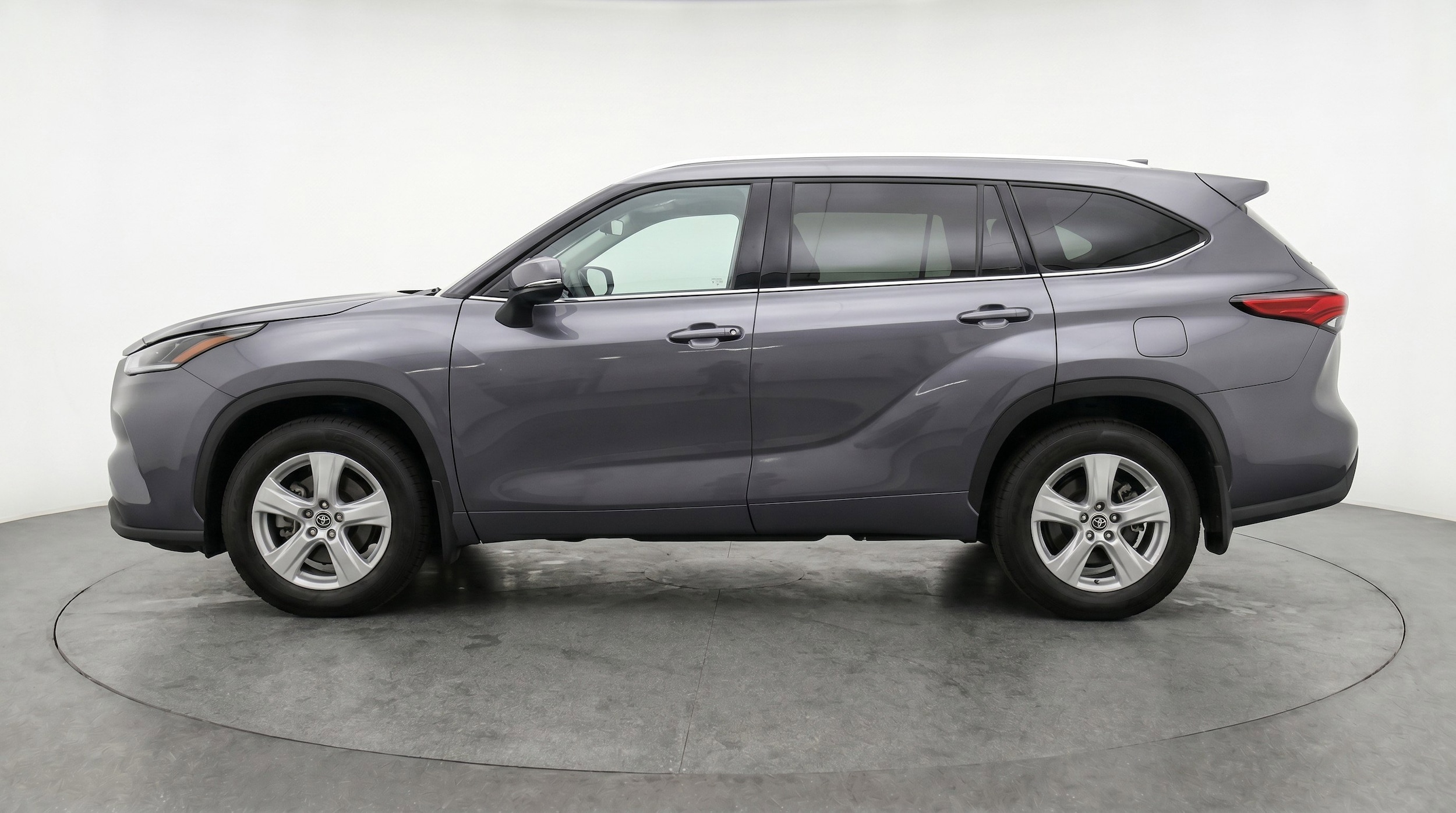 Thumbnail: 2025 Toyota Highlander - 5