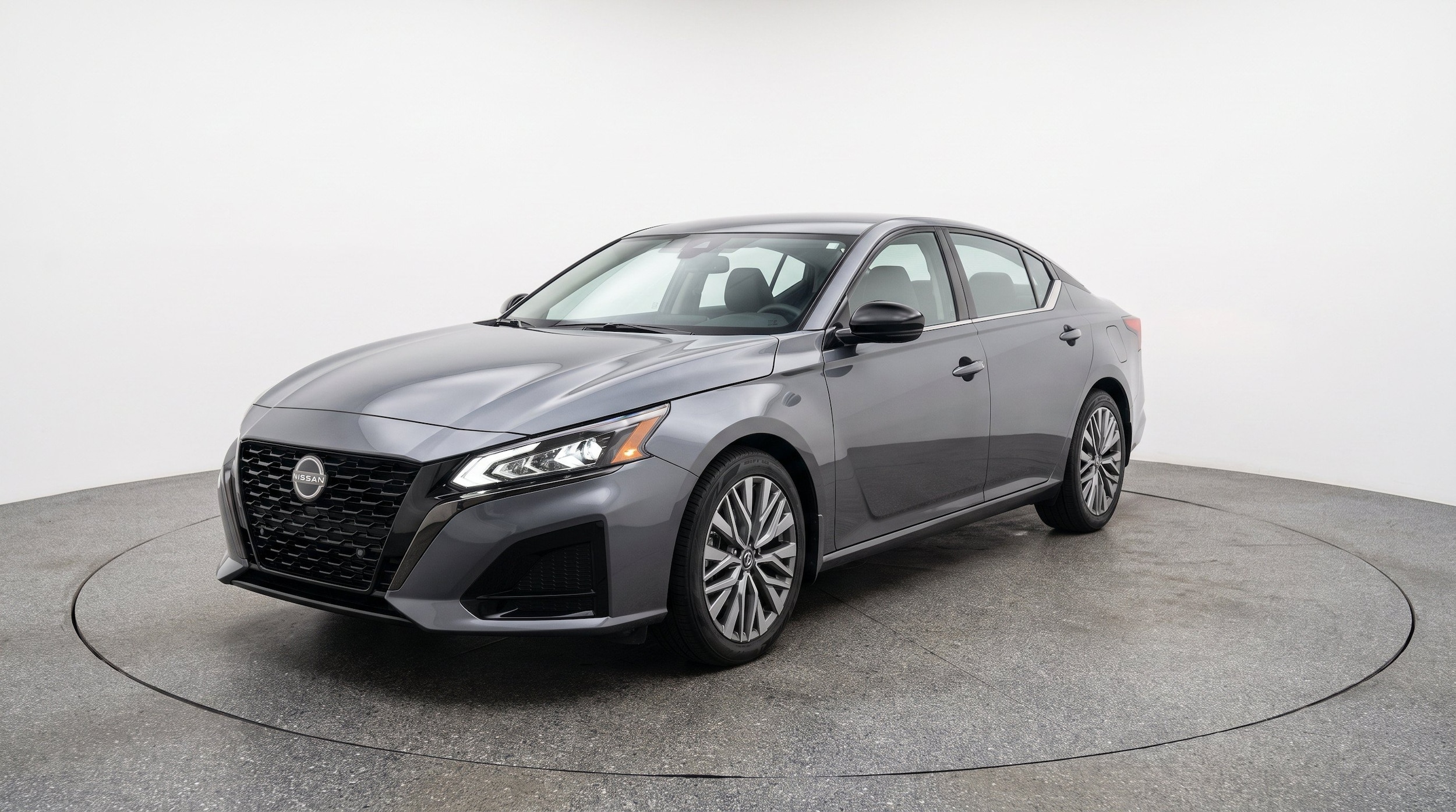 Thumbnail: 2025 Nissan Altima - 3
