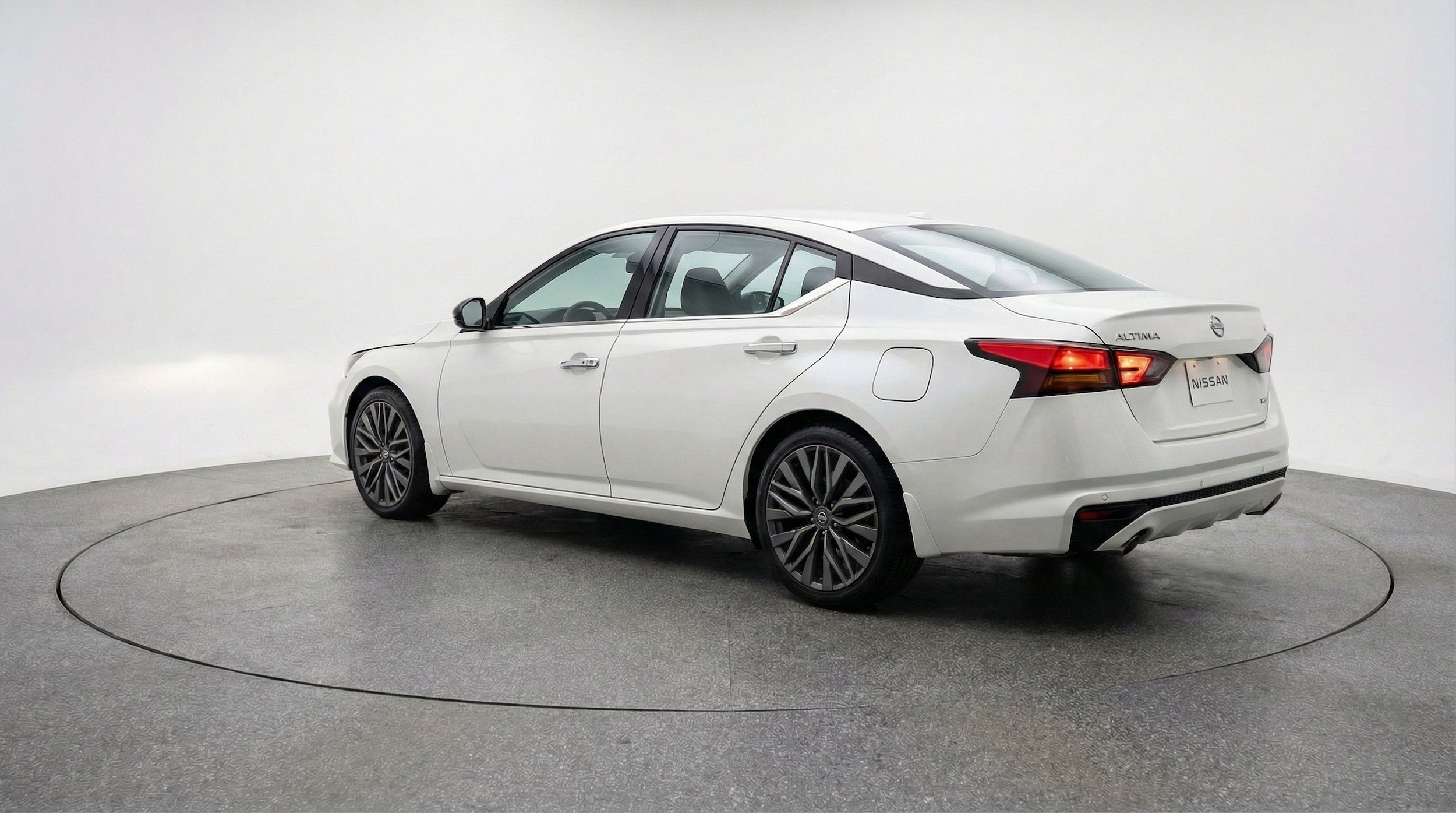 Thumbnail: 2025 Nissan Altima - 6