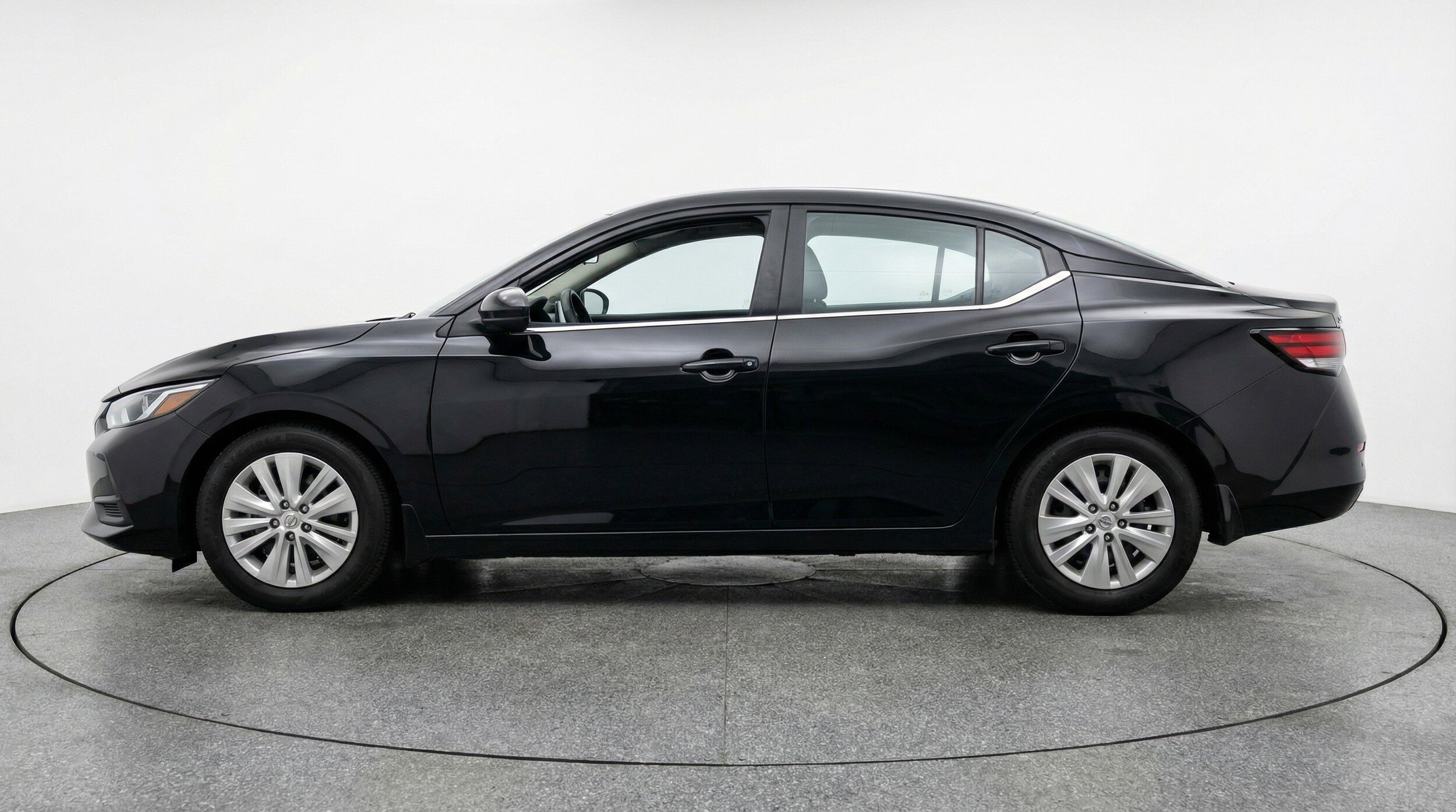 Thumbnail: 2025 Nissan Sentra - 5