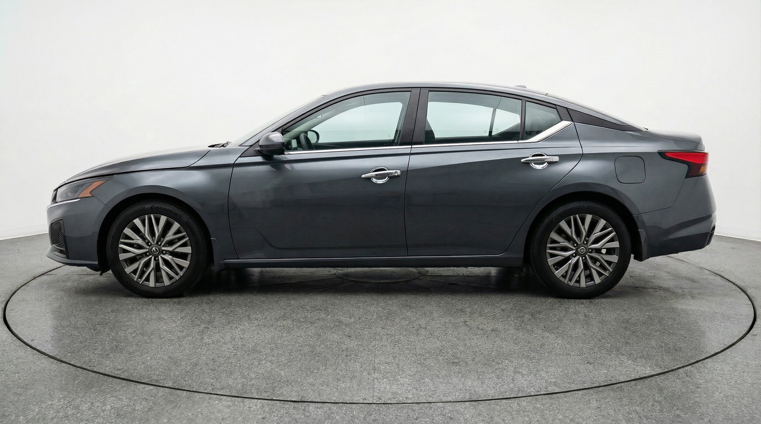 Thumbnail: 2025 Nissan Altima - 4