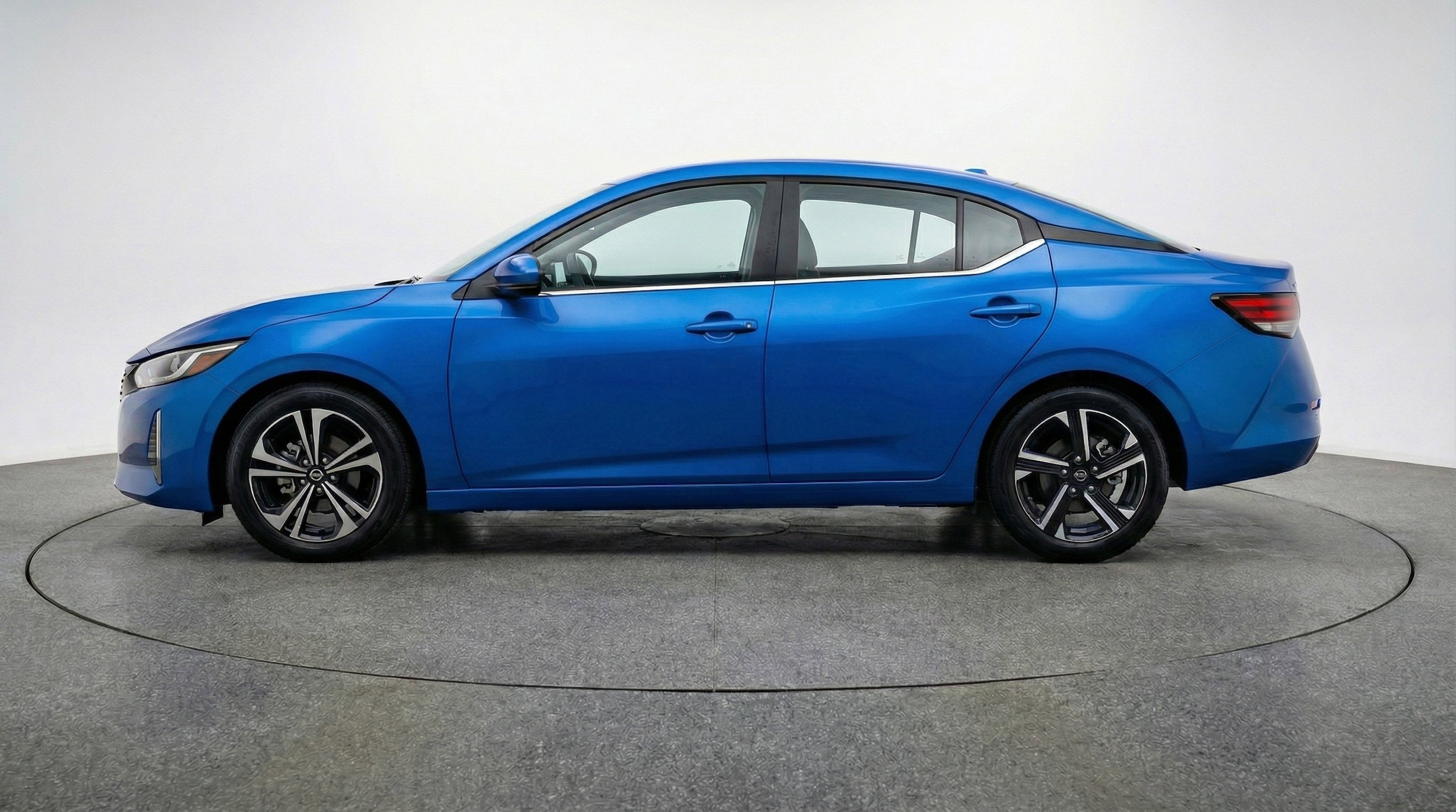 Thumbnail: 2025 Nissan Sentra - 5