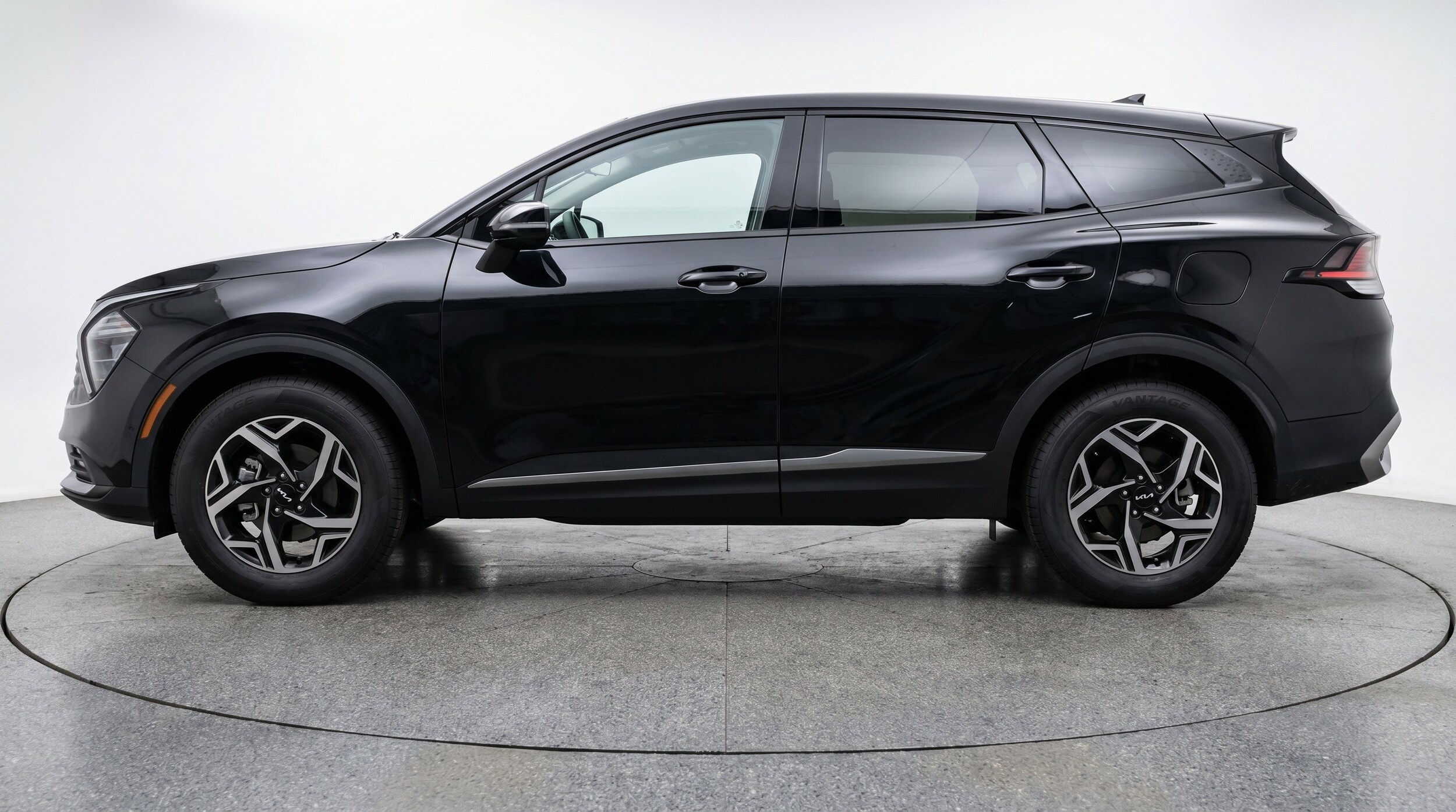 Thumbnail: 2025 Kia Sportage - 5