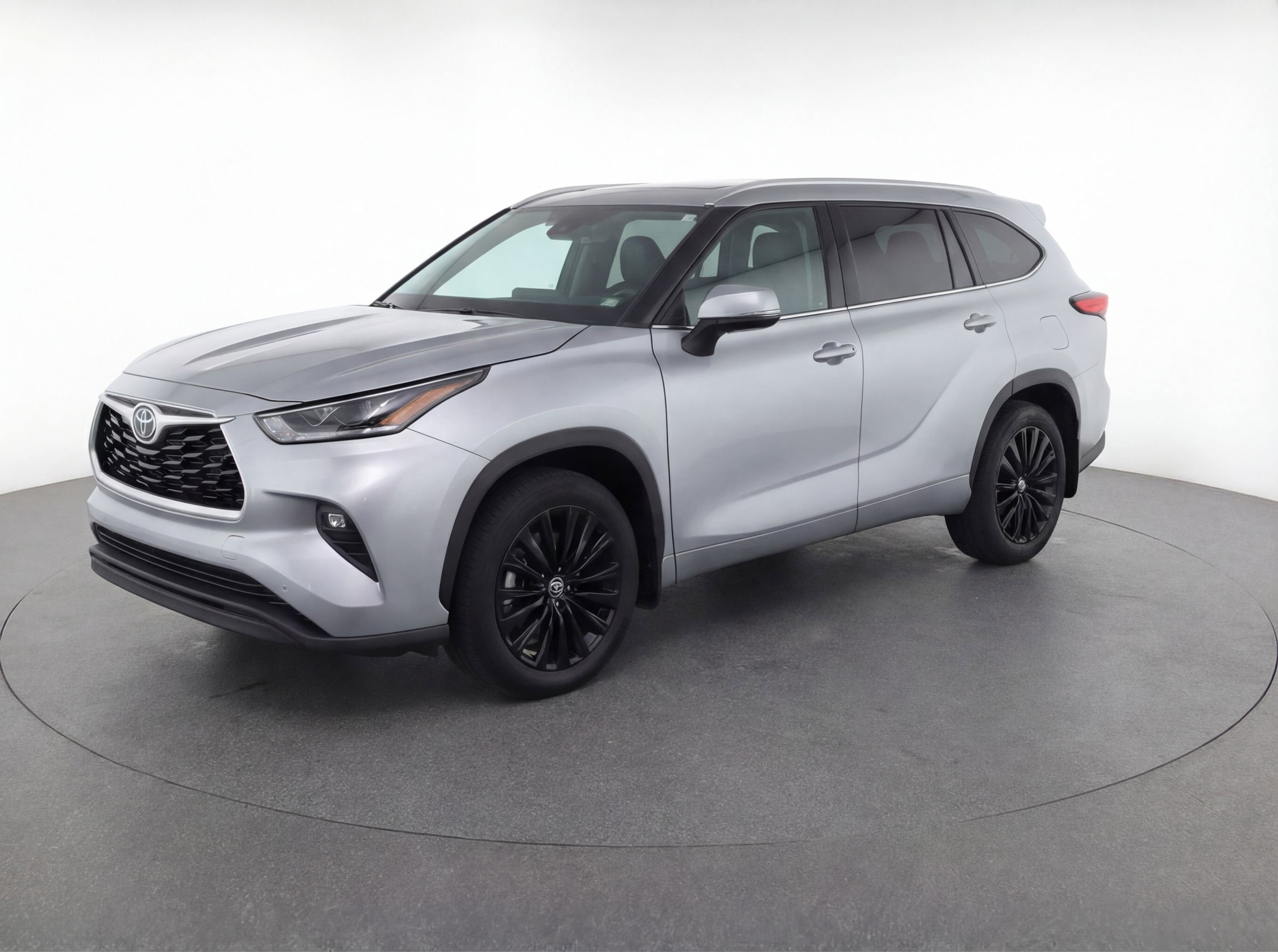 Thumbnail: 2024 Toyota Highlander - 3