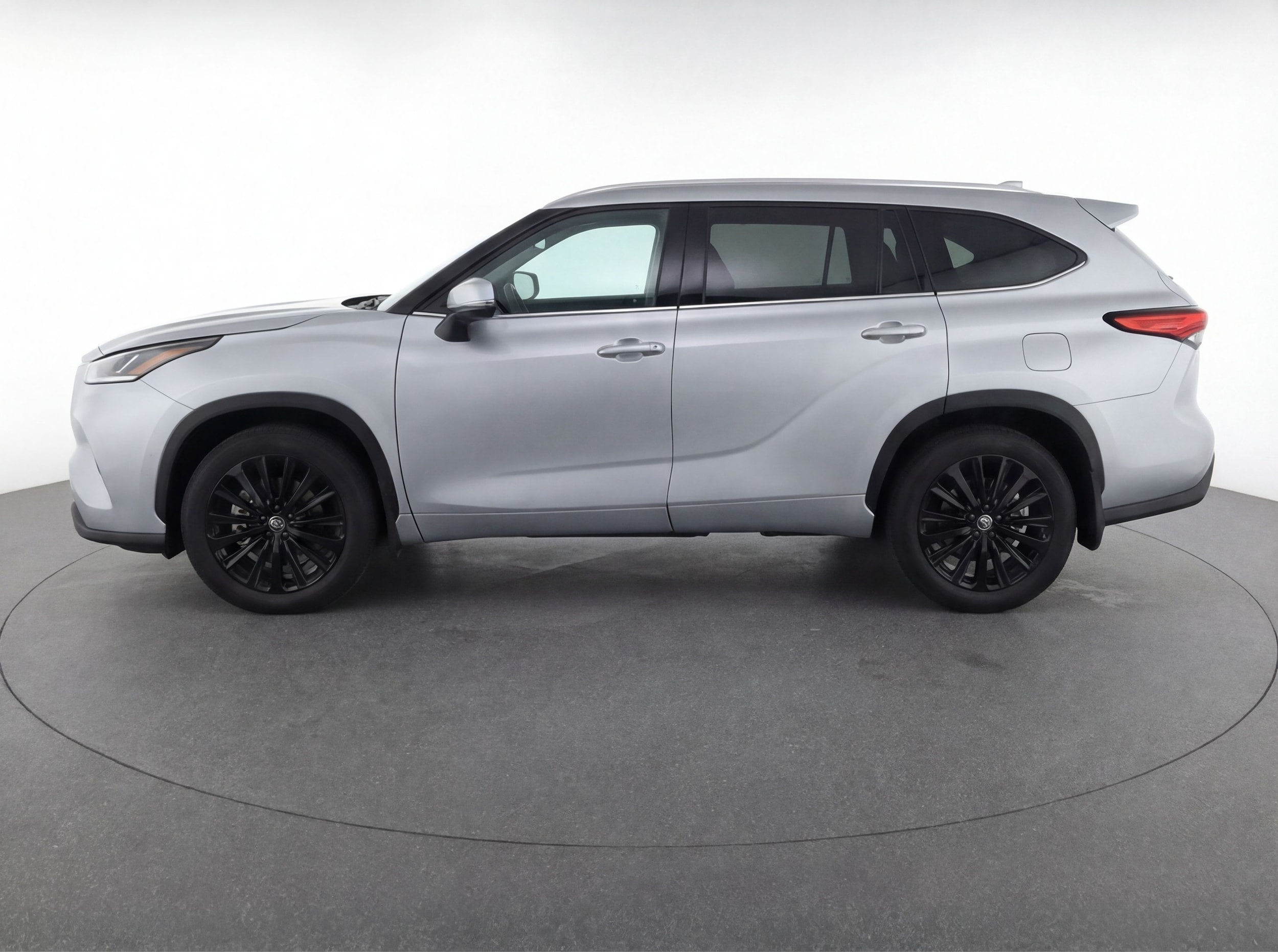 Thumbnail: 2024 Toyota Highlander - 4