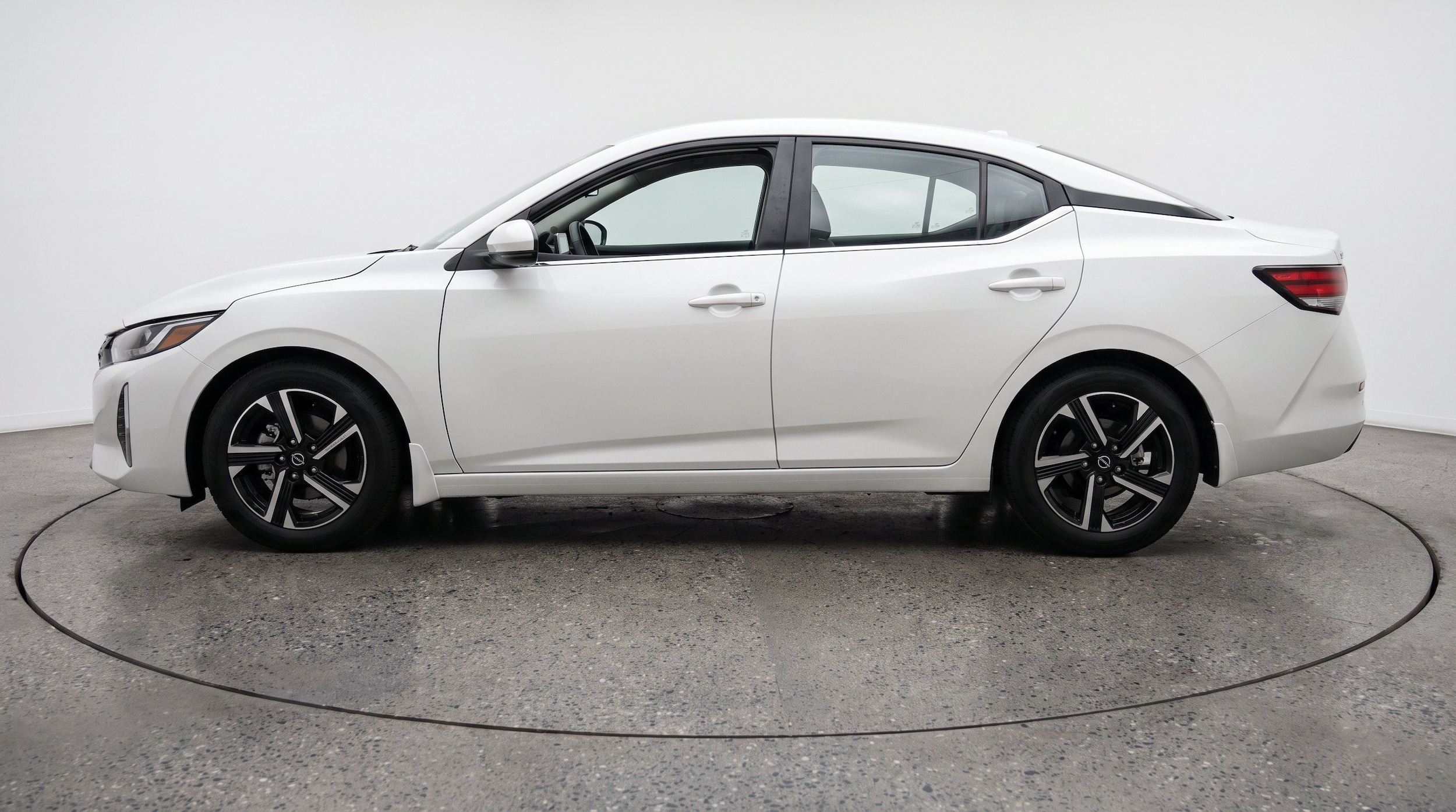 Thumbnail: 2025 Nissan Sentra - 5