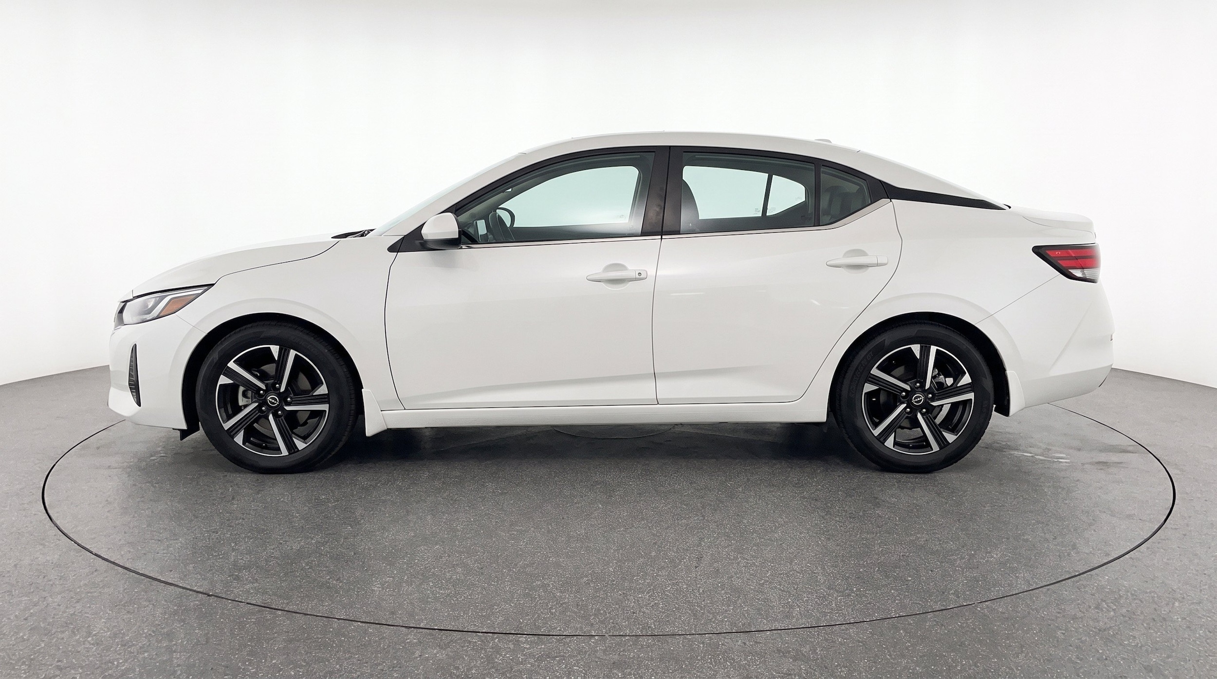 Thumbnail: 2025 Nissan Sentra - 5