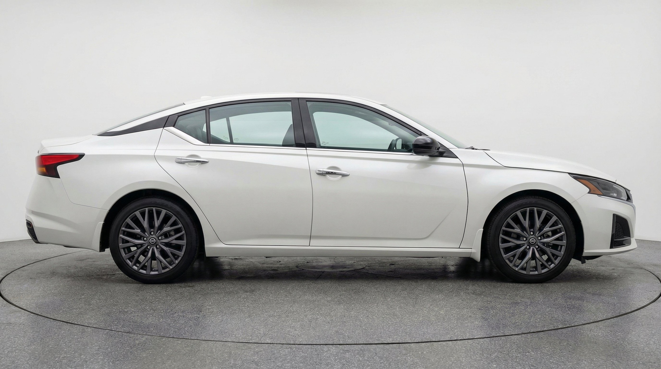 Thumbnail: 2025 Nissan Altima - 11