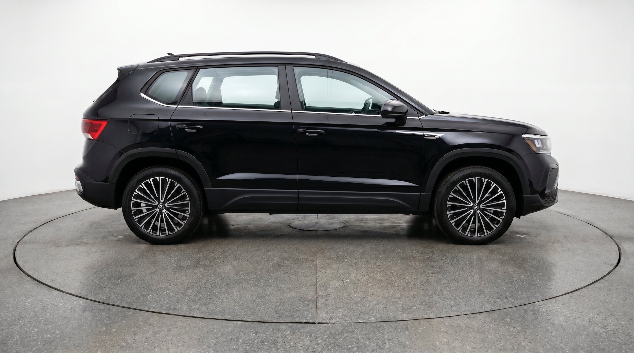 Thumbnail: 2026 Volkswagen Taos - 11