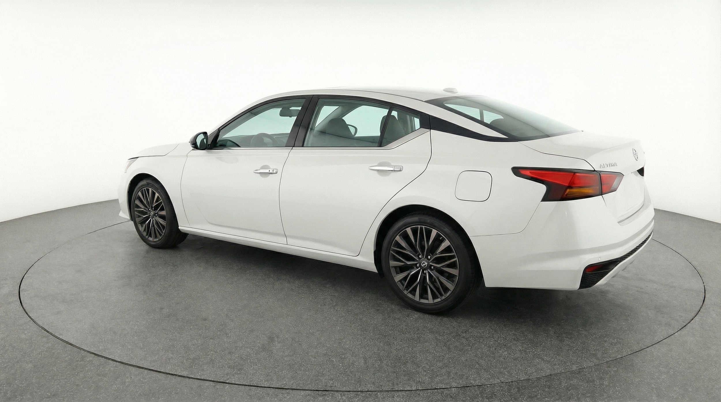 Thumbnail: 2025 Nissan Altima - 6