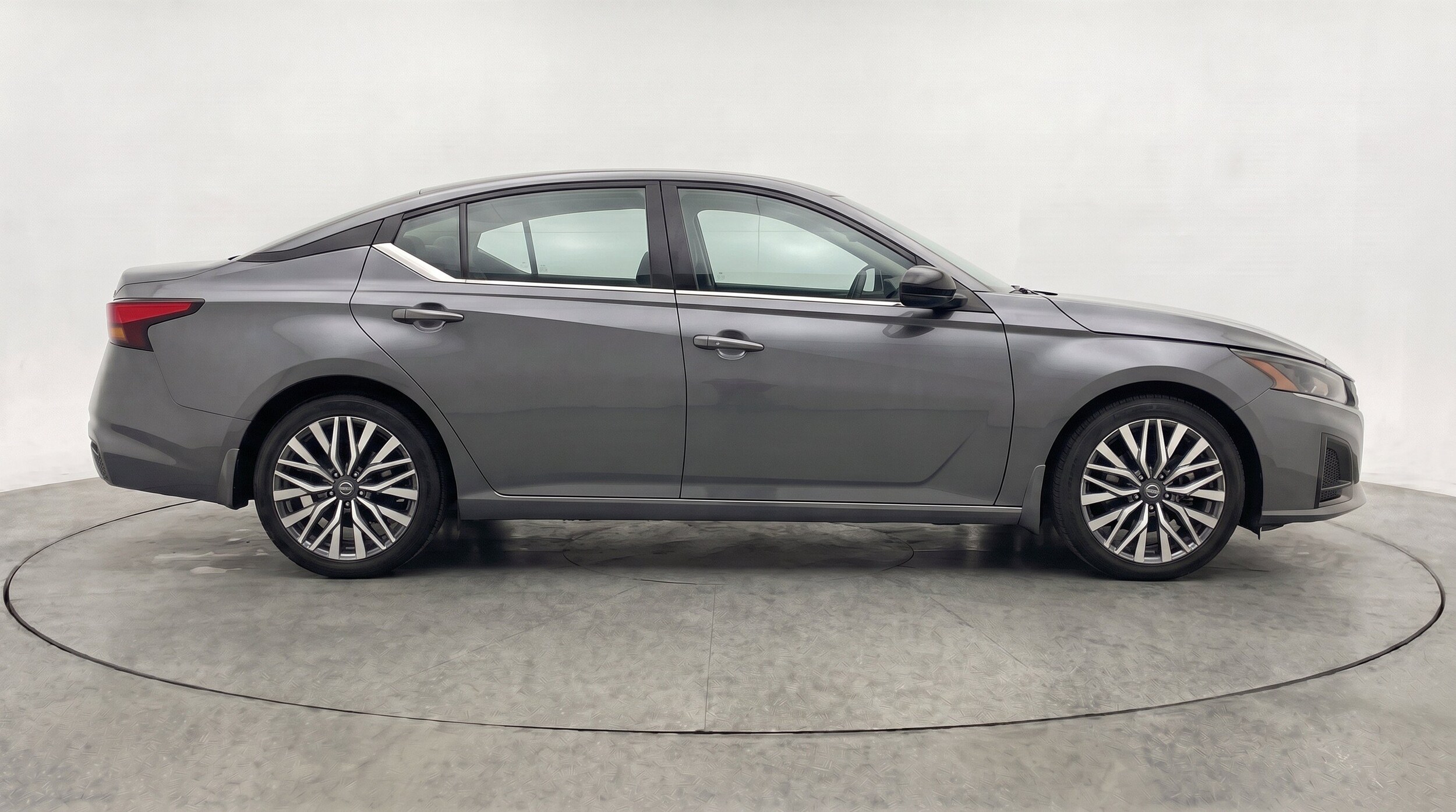 Thumbnail: 2025 Nissan Altima - 10