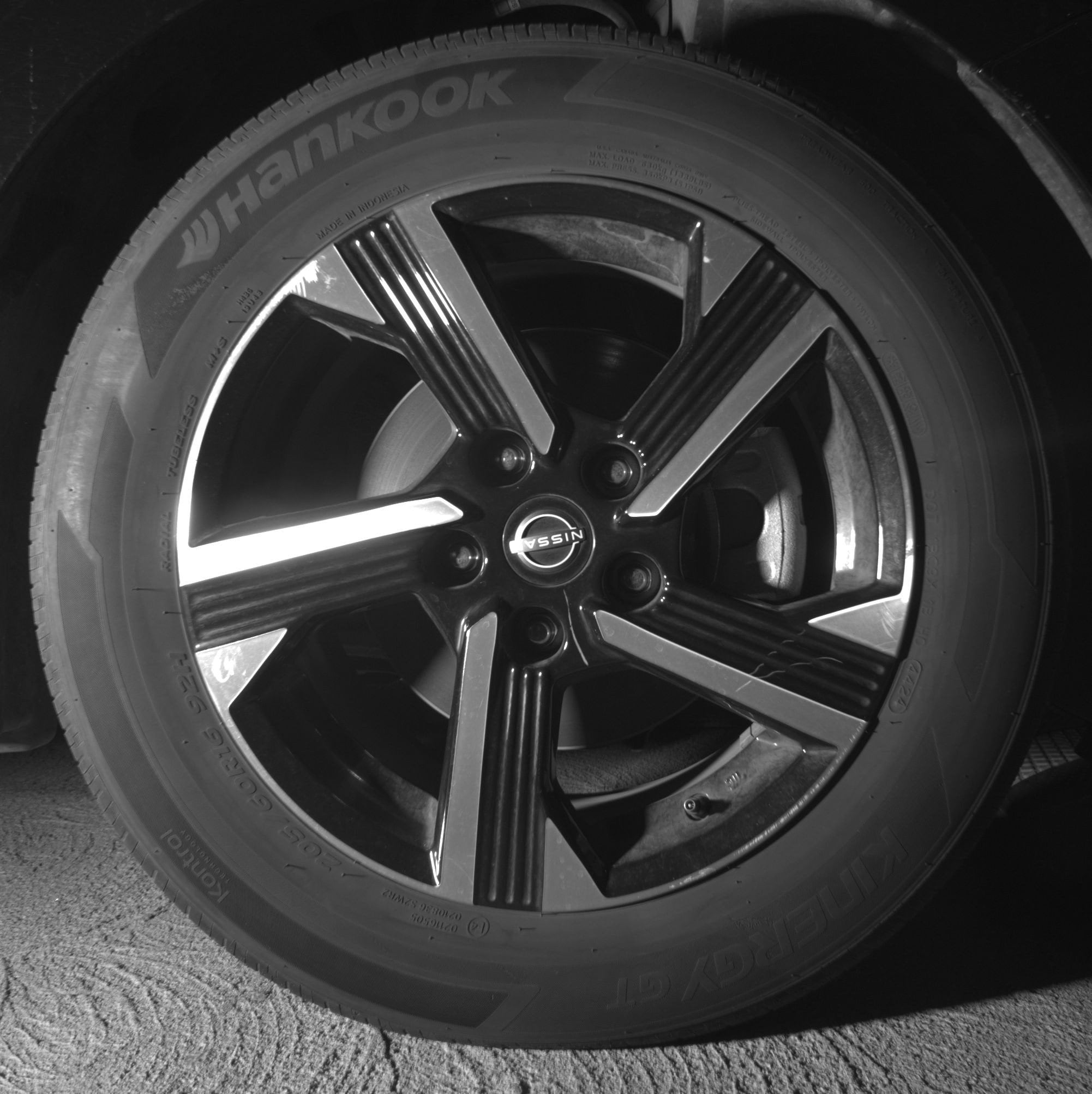 Thumbnail: 2025 Nissan Sentra - 13