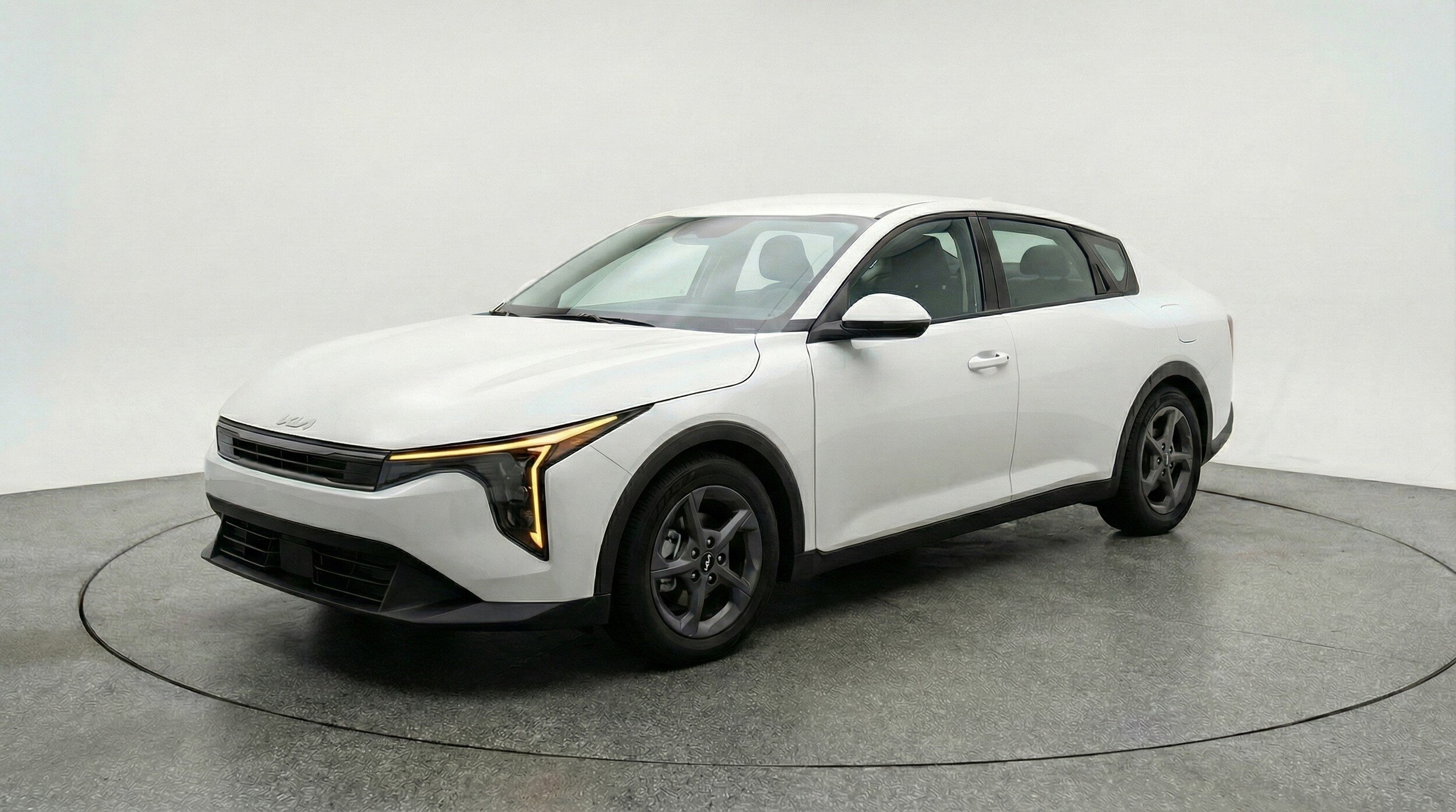 Thumbnail: 2025 Kia K4 - 3