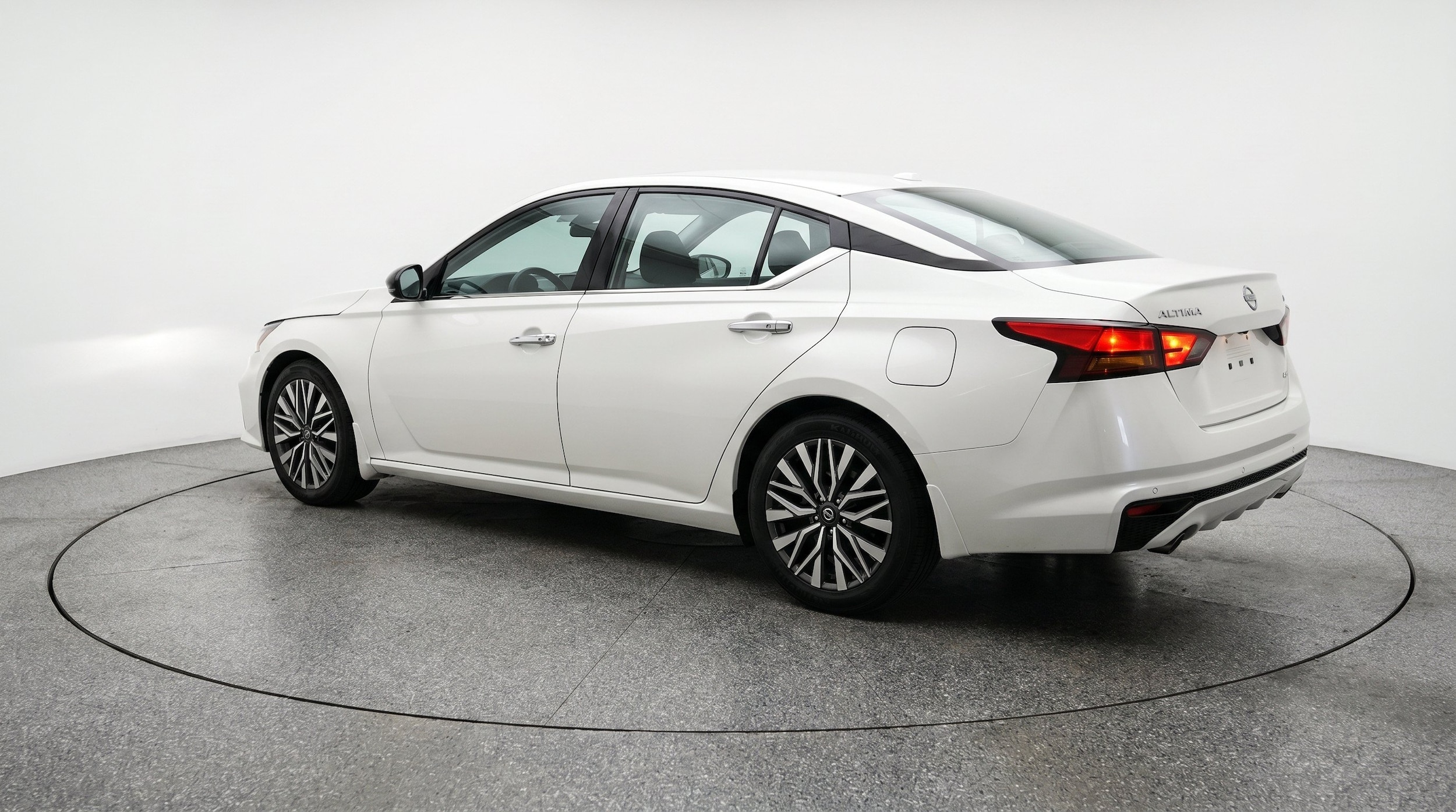 Thumbnail: 2025 Nissan Altima - 6