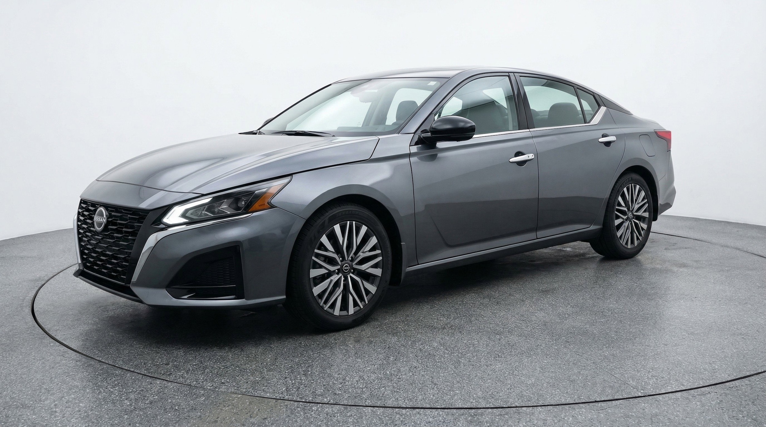 Thumbnail: 2025 Nissan Altima - 3