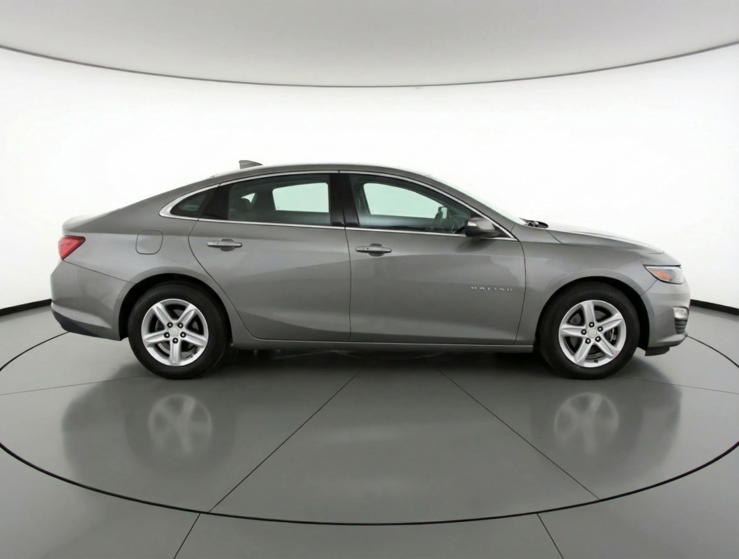 Thumbnail: 2024 Chevrolet Malibu - 11