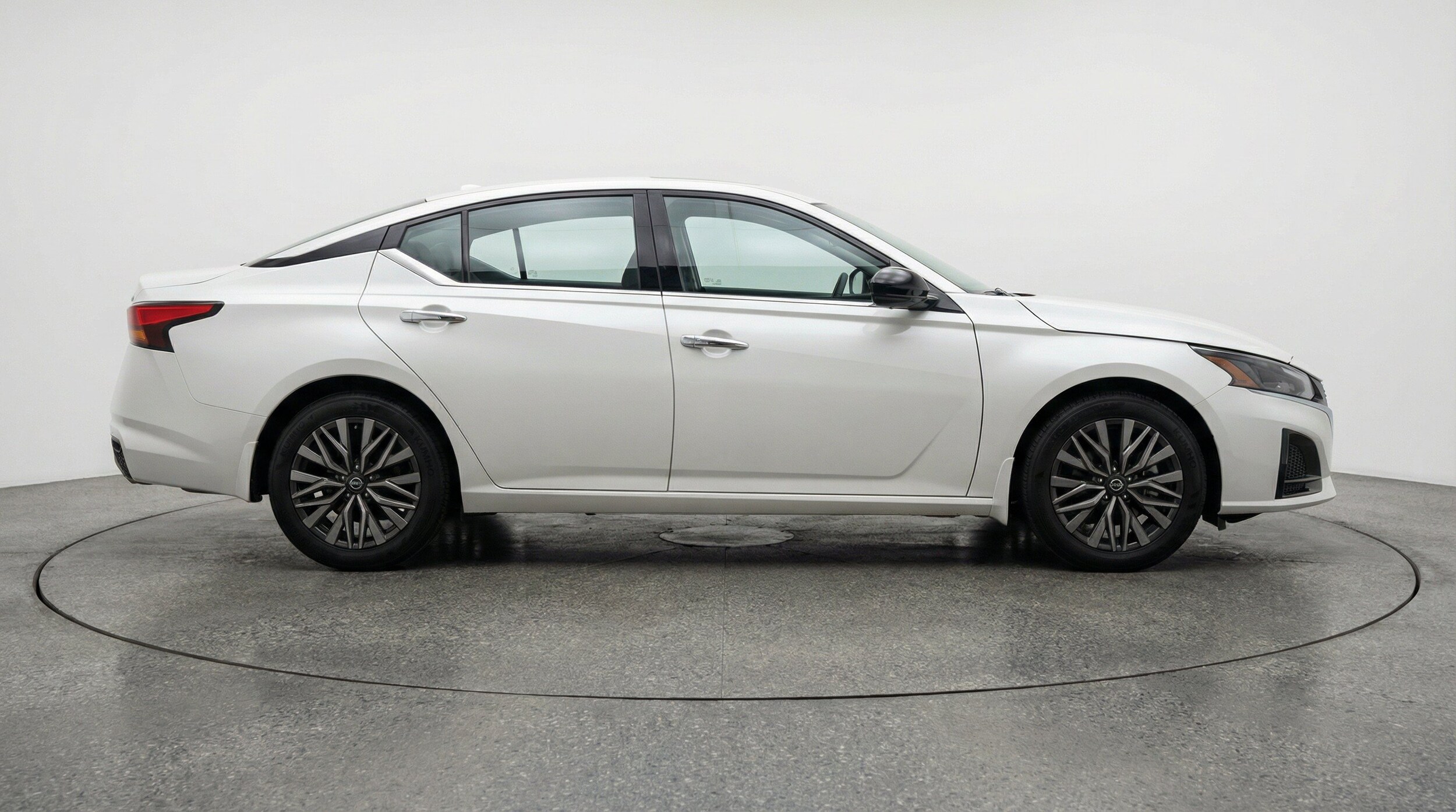 Thumbnail: 2025 Nissan Altima - 11