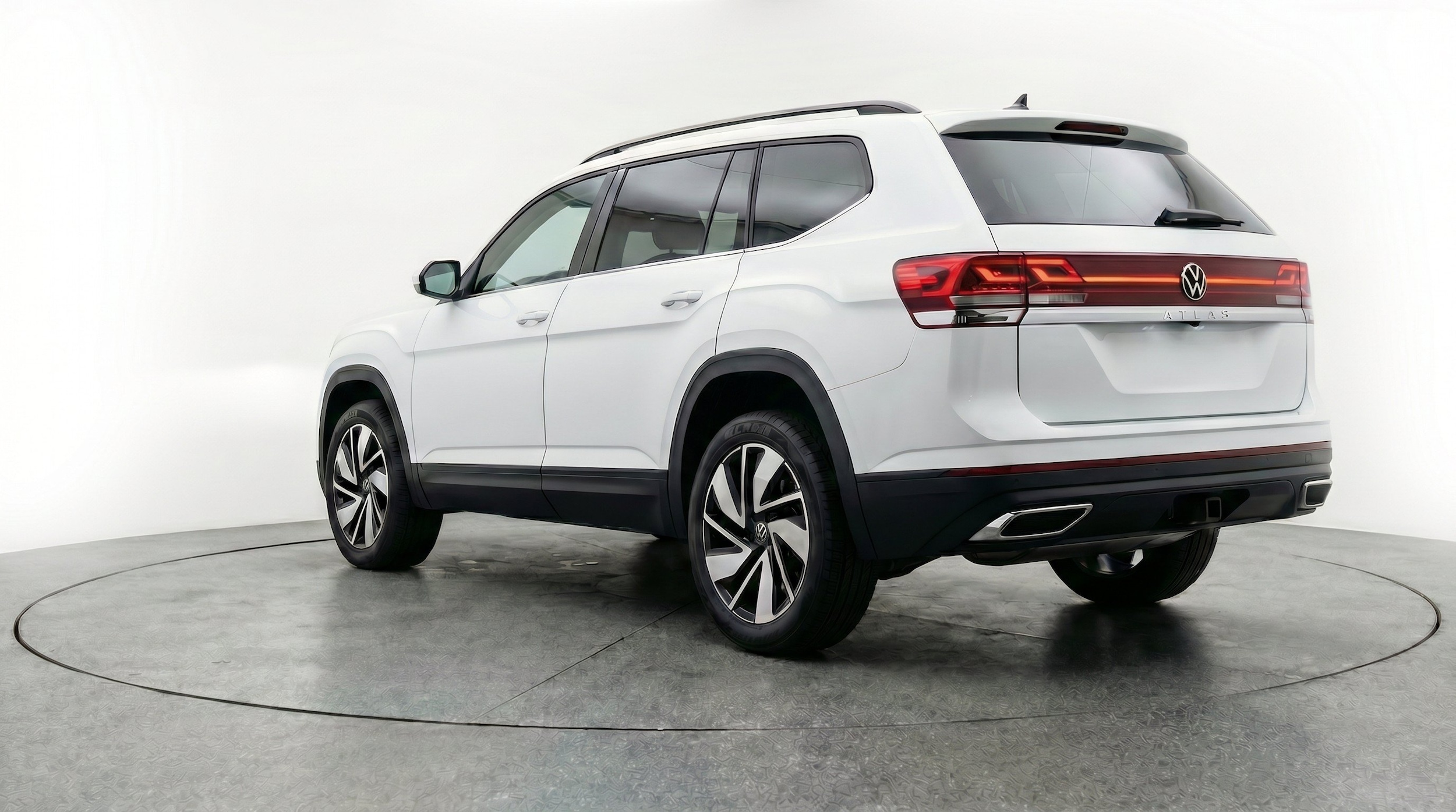 Thumbnail: 2026 Volkswagen Atlas - 6