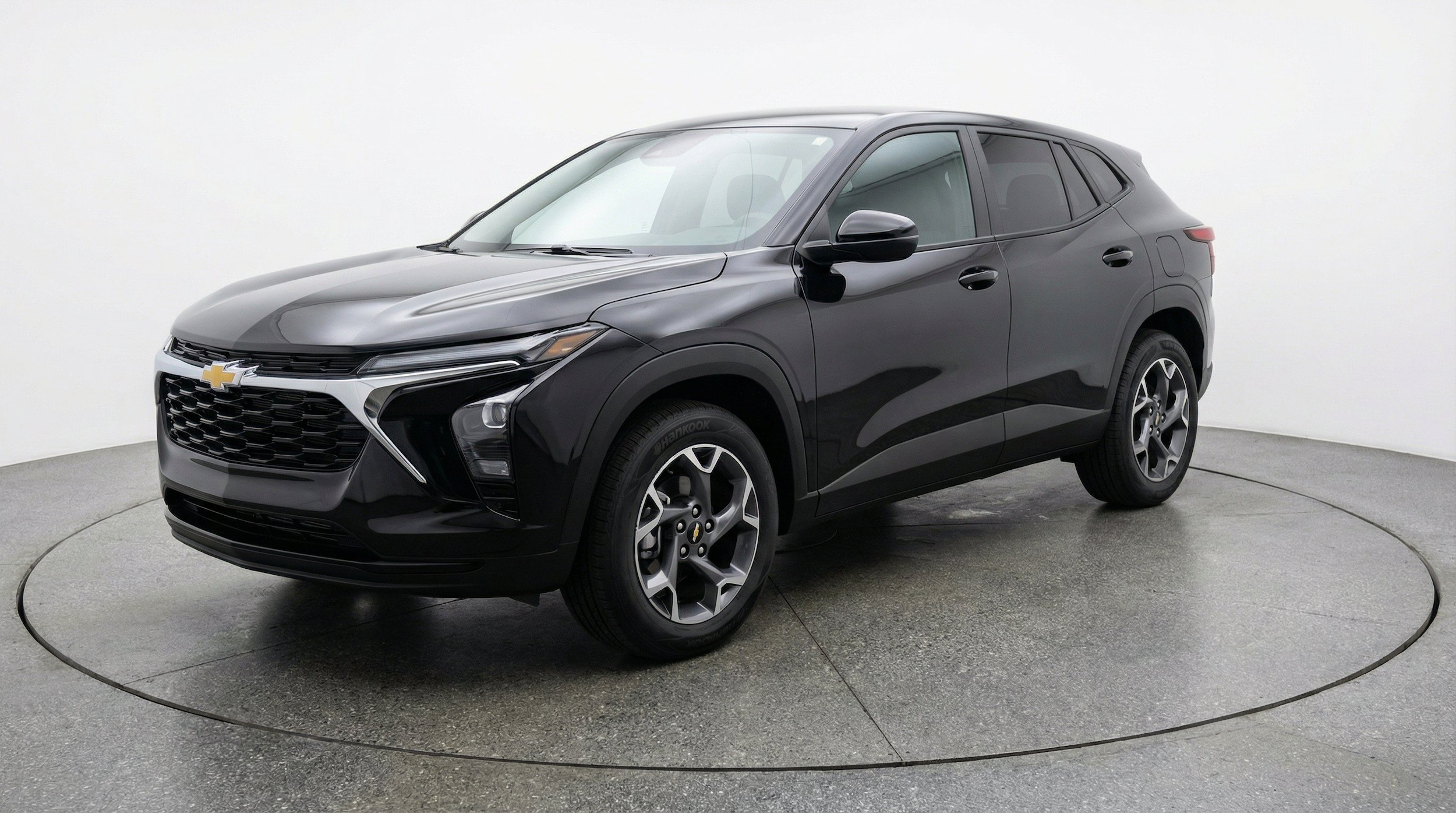 Thumbnail: 2025 Chevrolet Trax - 3