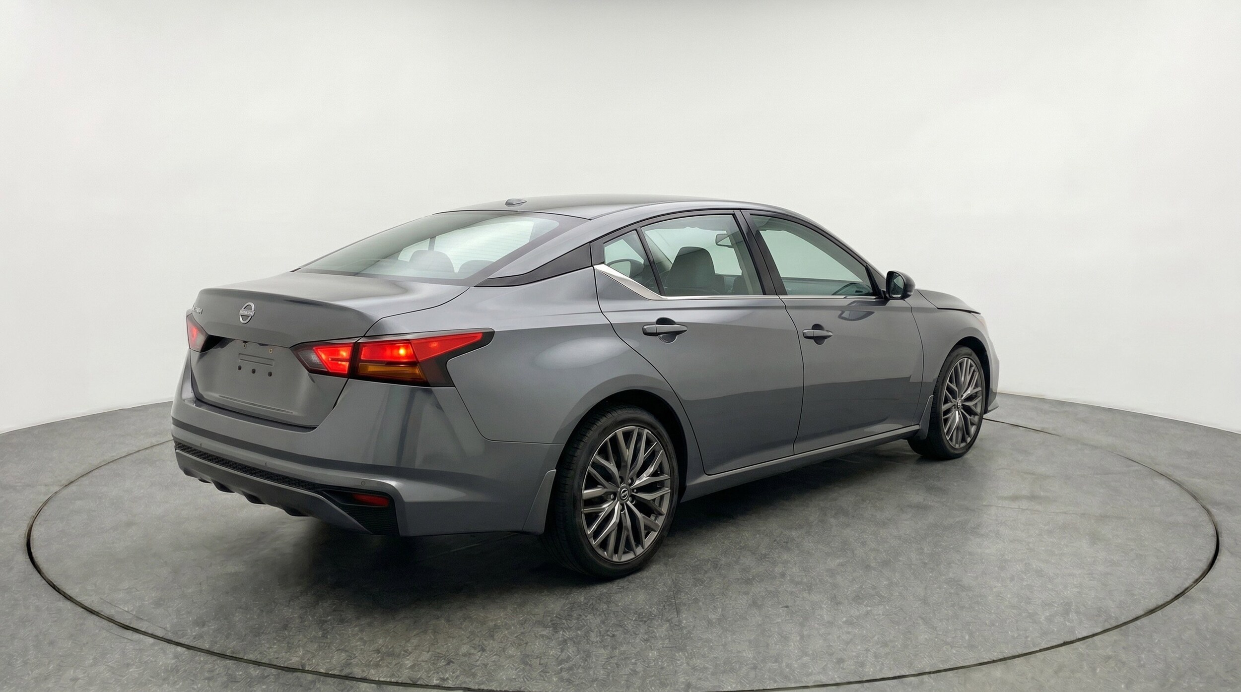 Thumbnail: 2025 Nissan Altima - 9